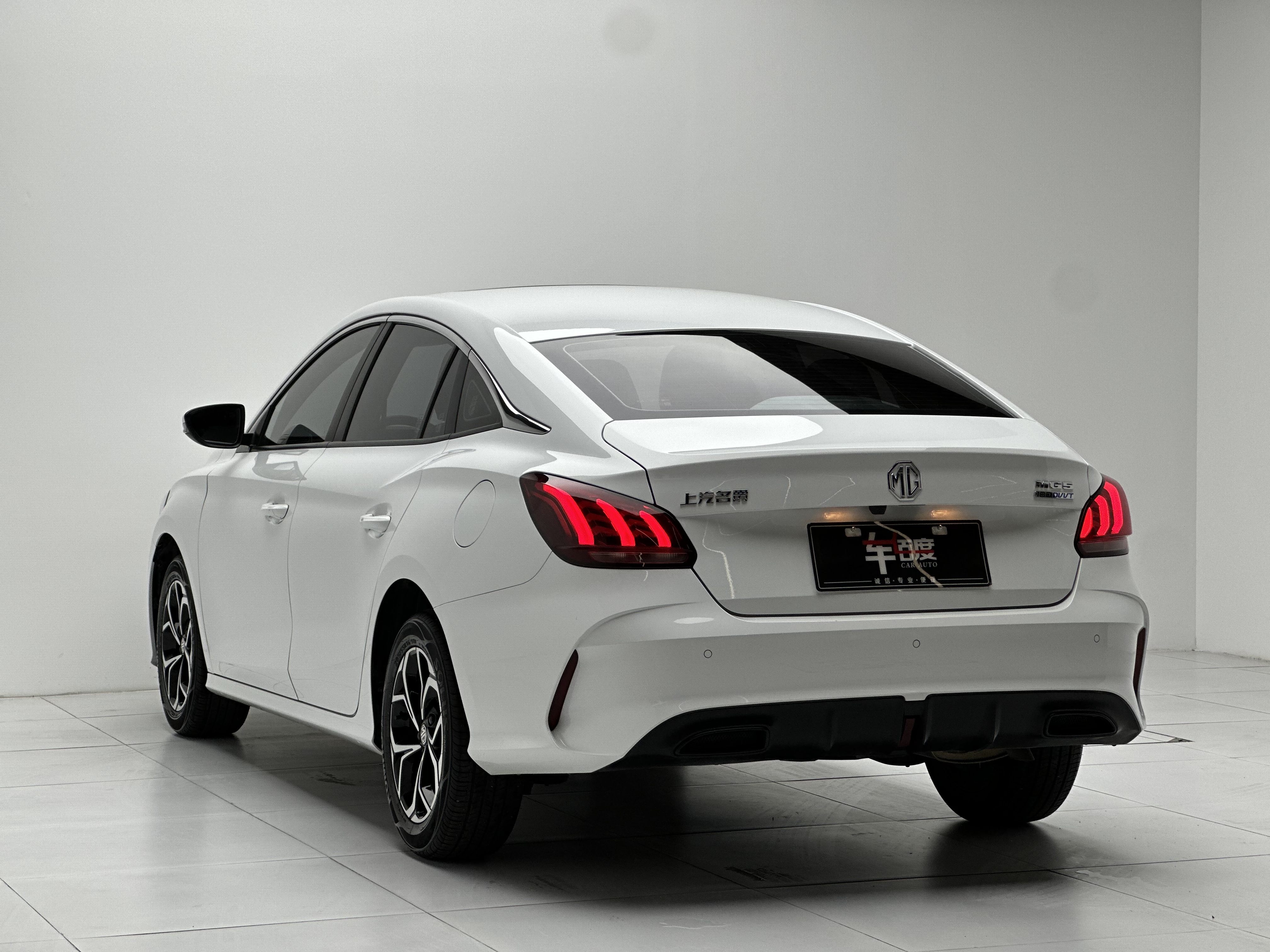 5 2024 car image #6