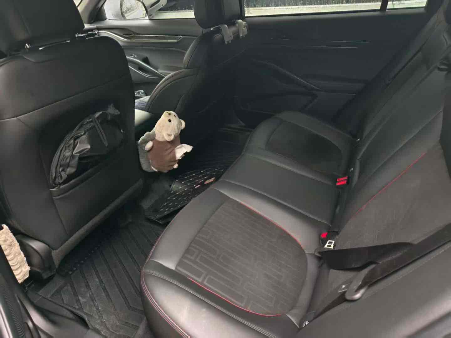 Ford Mondeo 2023 car image #6