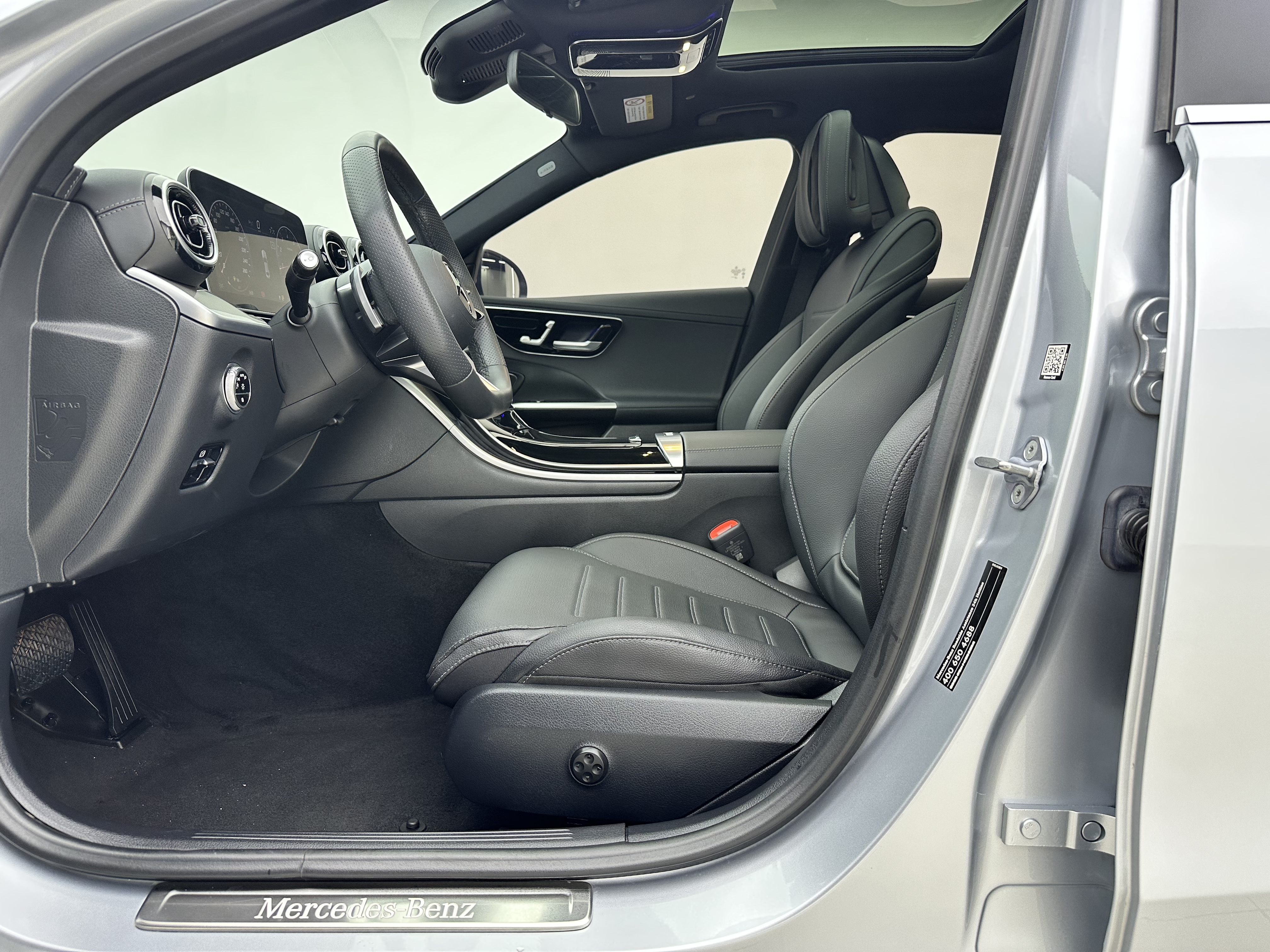 Mercedes-Benz C Class 2023 صورة سيارة #6