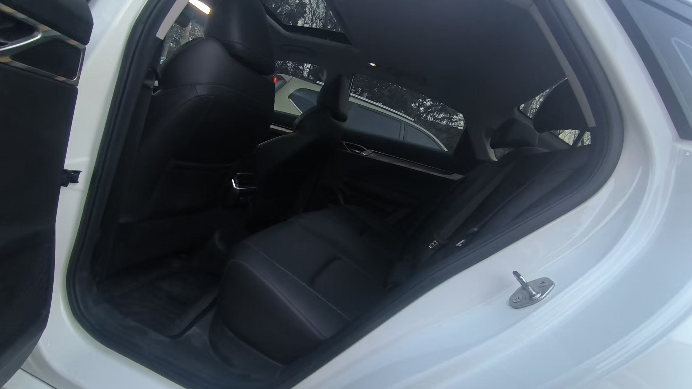 GEELY 2023 #6 GEELY 2023 car image #6