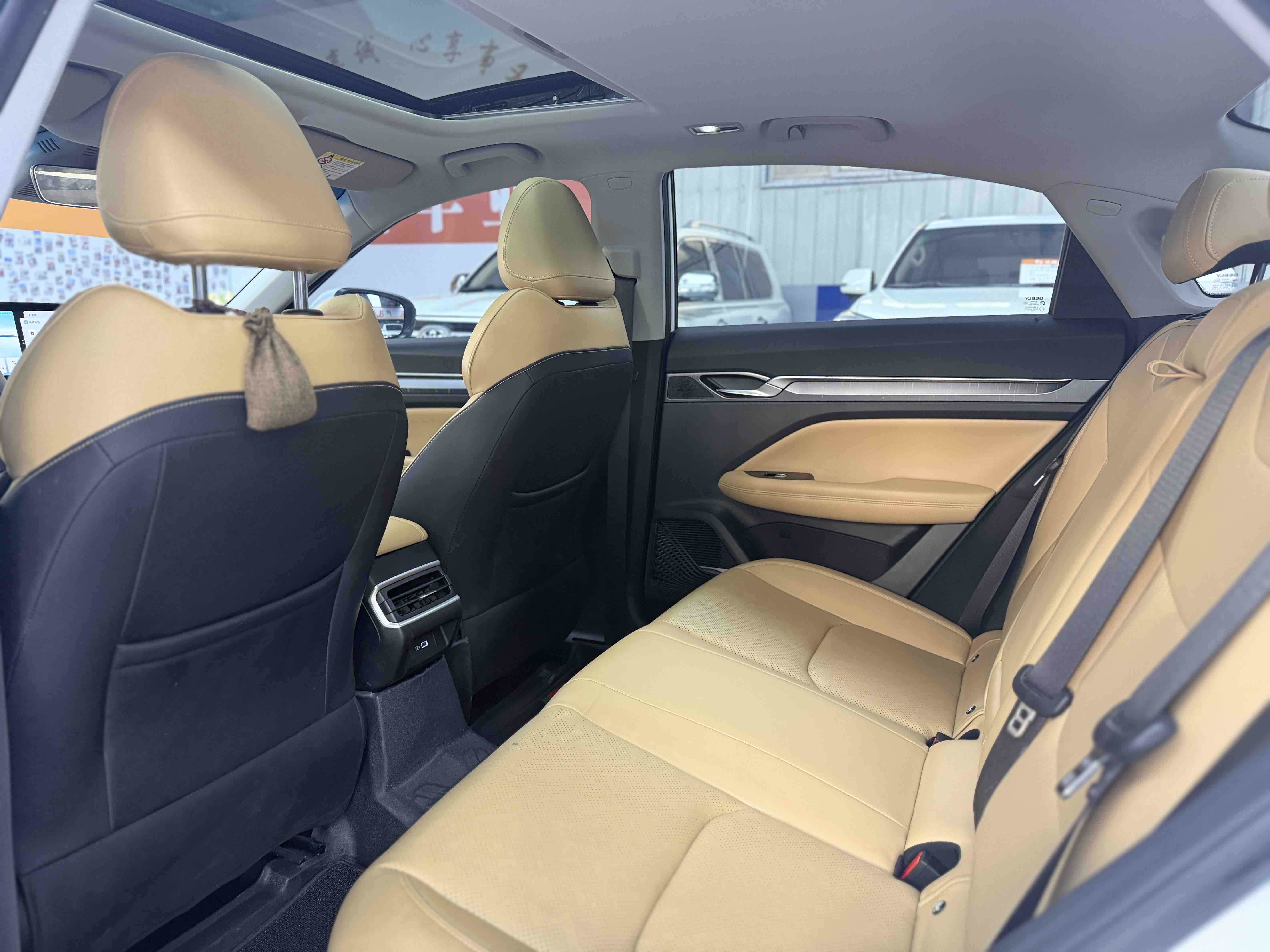 GEELY 2024 #6 GEELY 2024 car image #6