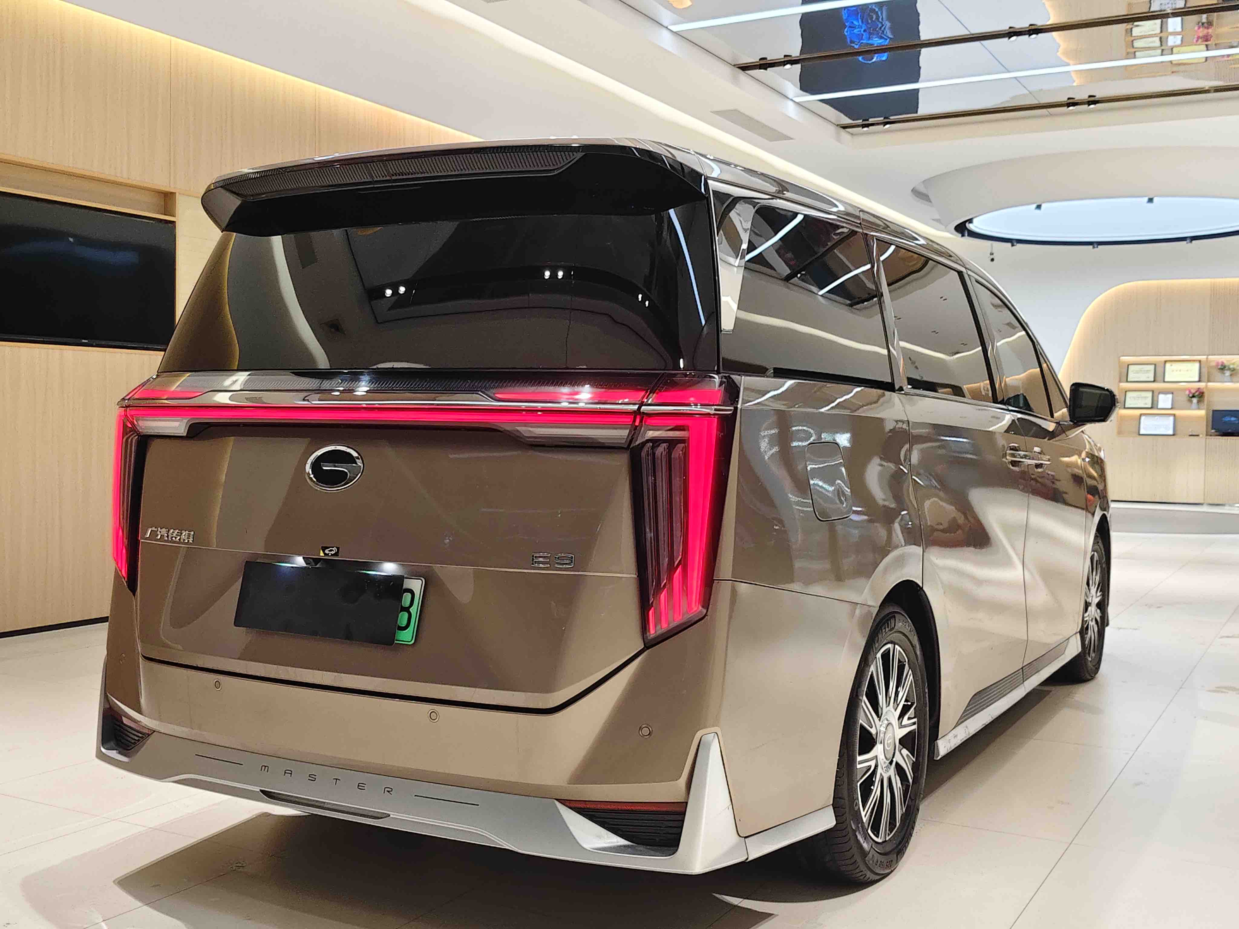 GAC Trumpchi E9 2023 car image #6