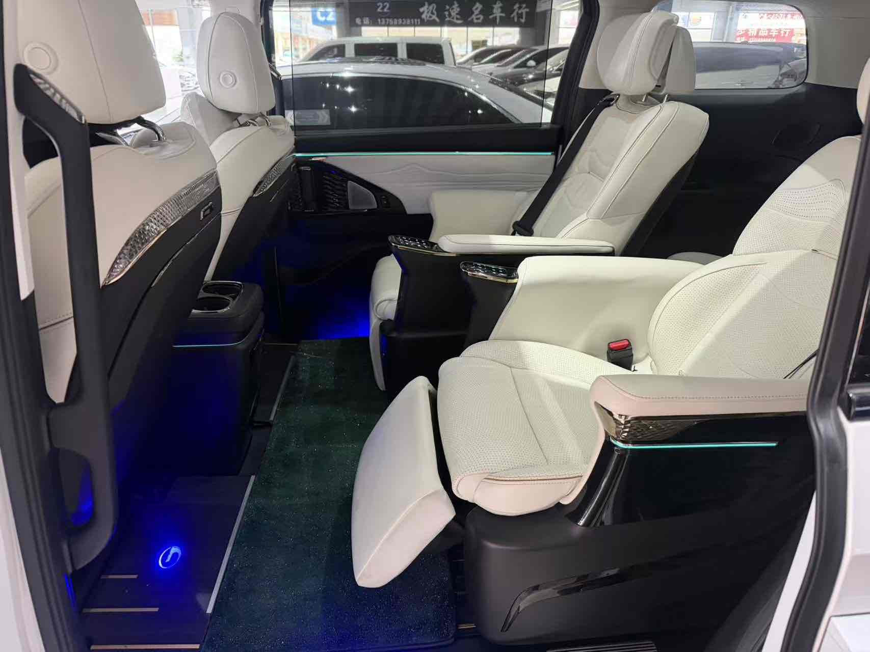 GAC Trumpchi E9 2024 #6 GAC Trumpchi E9 2024 car image #6