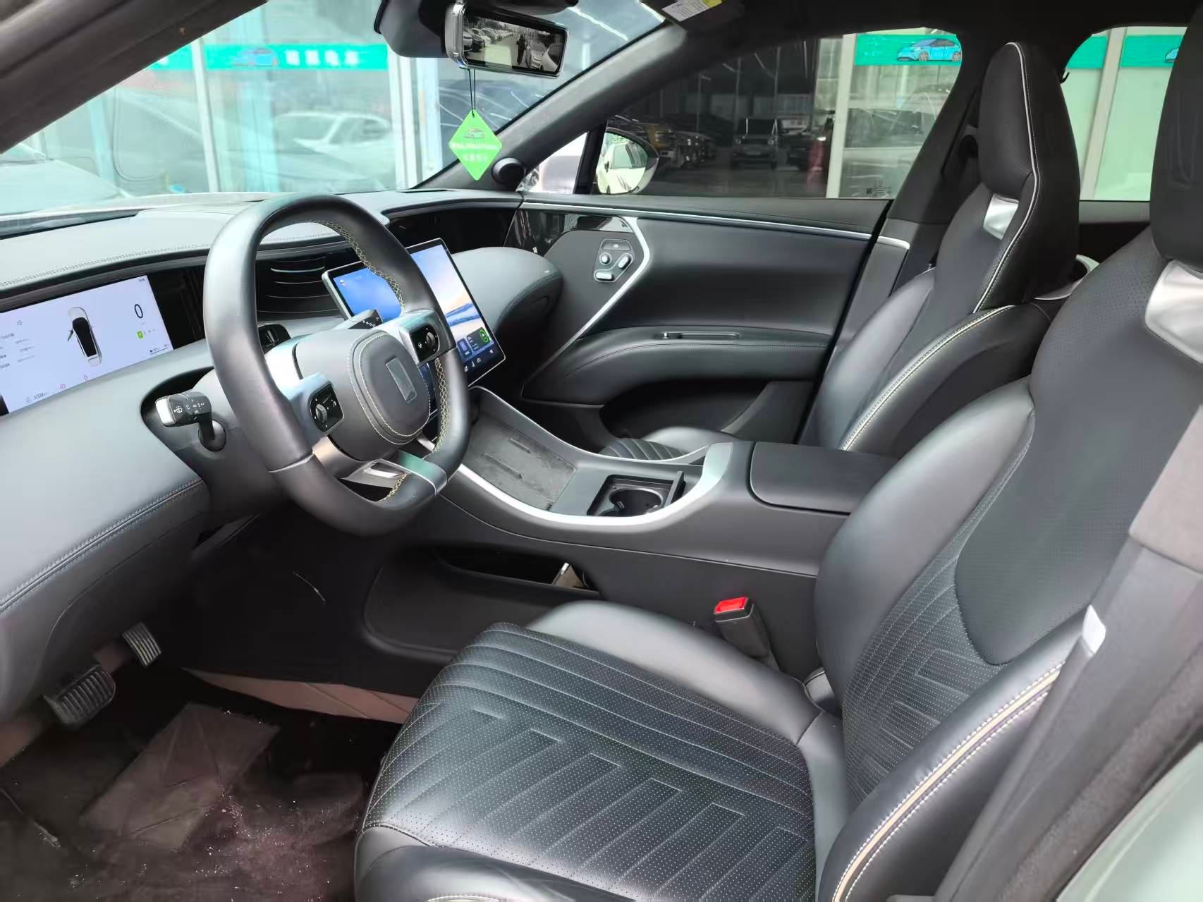 Avatr 11 2023 #6 Avatr 11 2023 car image #6