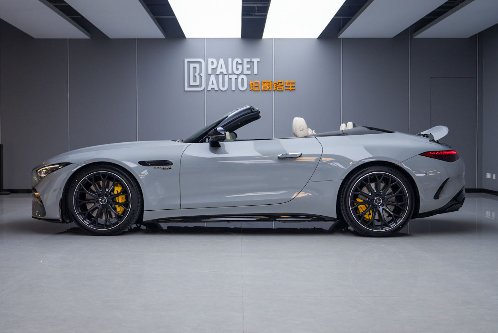 Mercedes-Benz SL Class 2025 immagine di auto #6