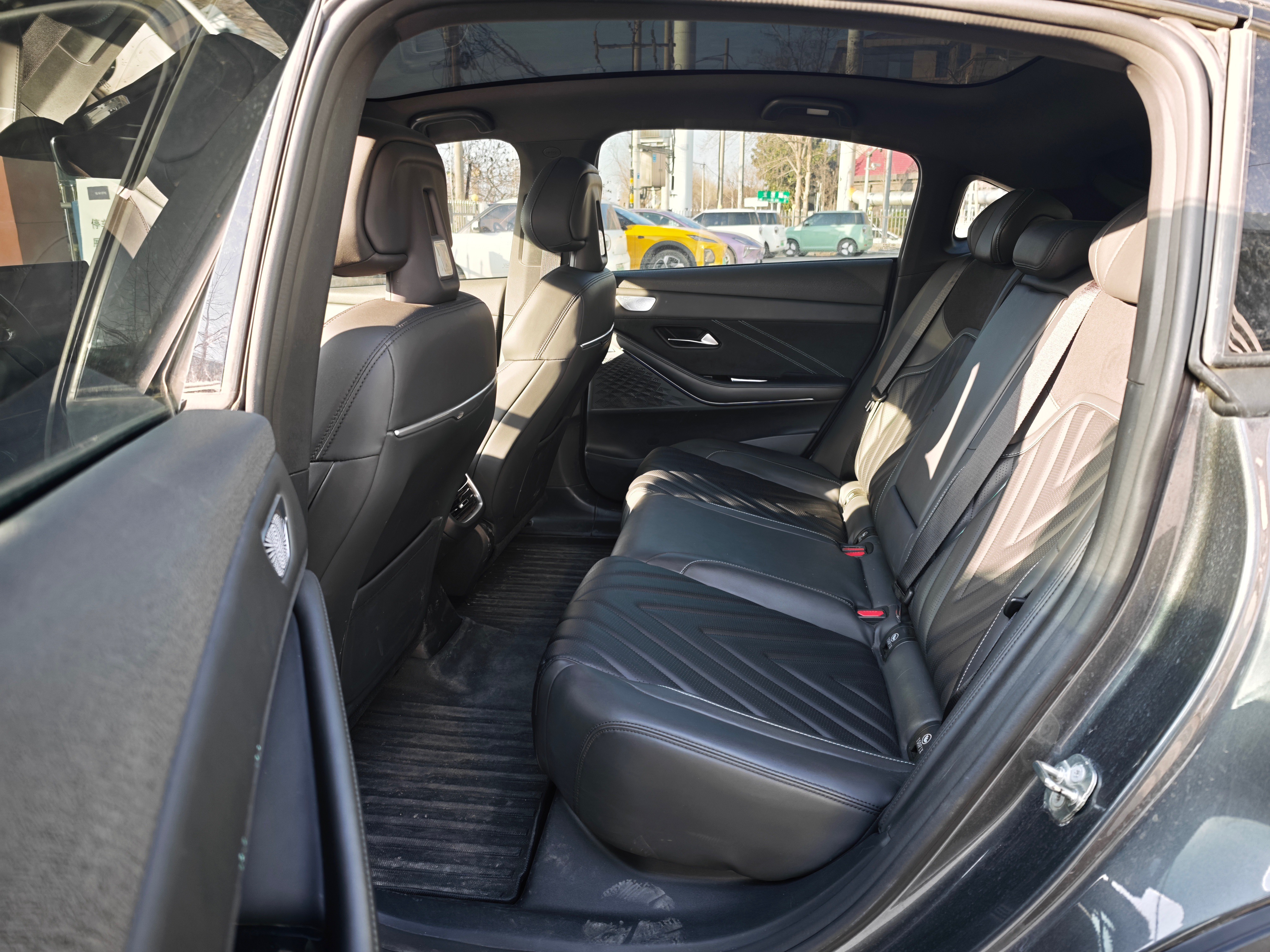 Deepal SL03 2023 car image #6