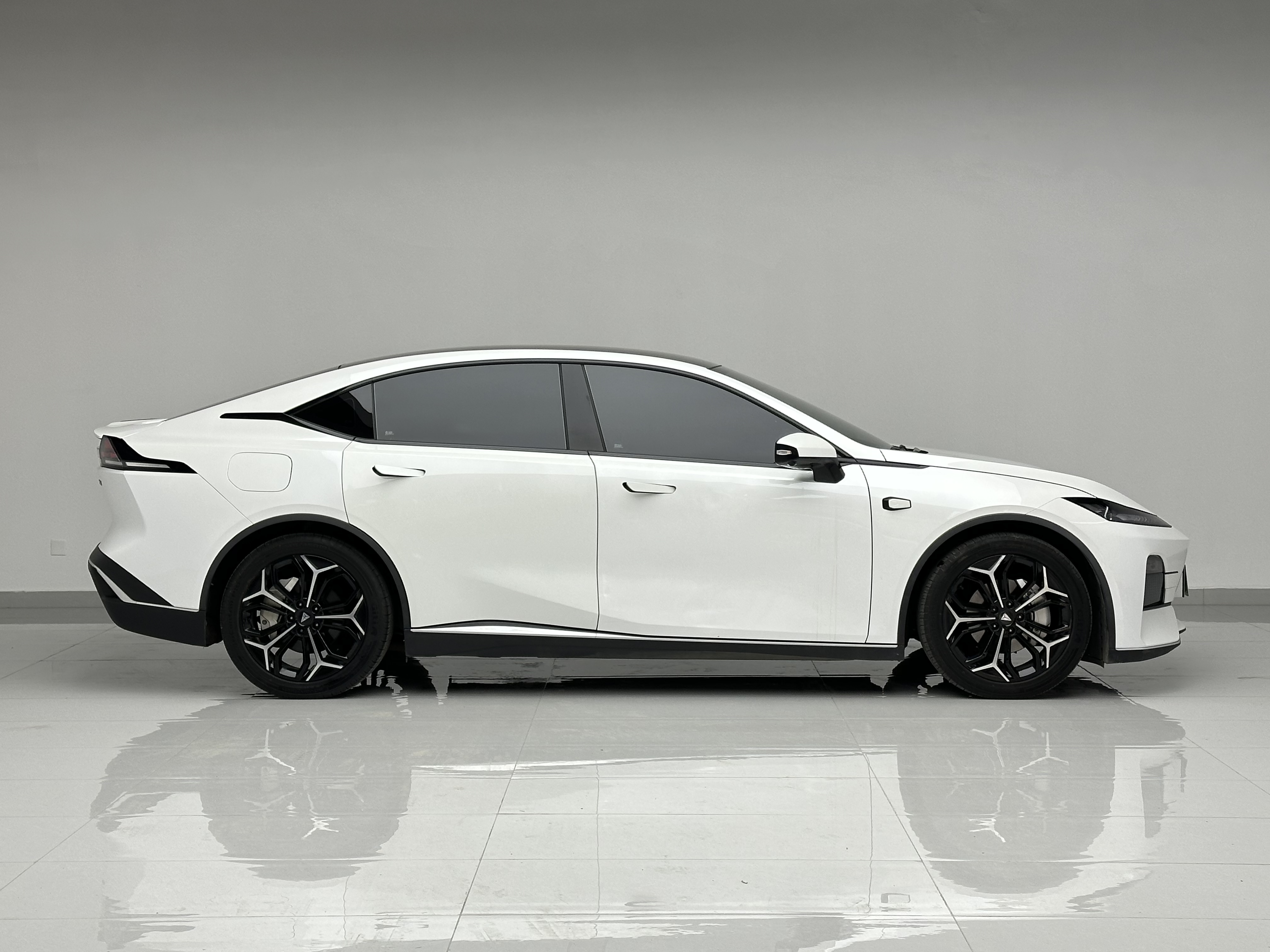 Deepal SL03 2023 car image #6