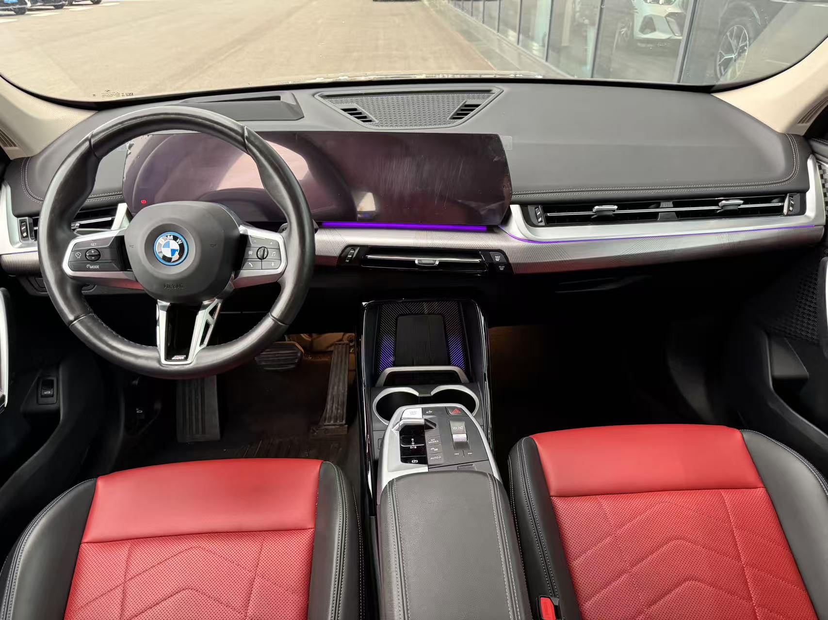 BMW iX1 2023 car image #6