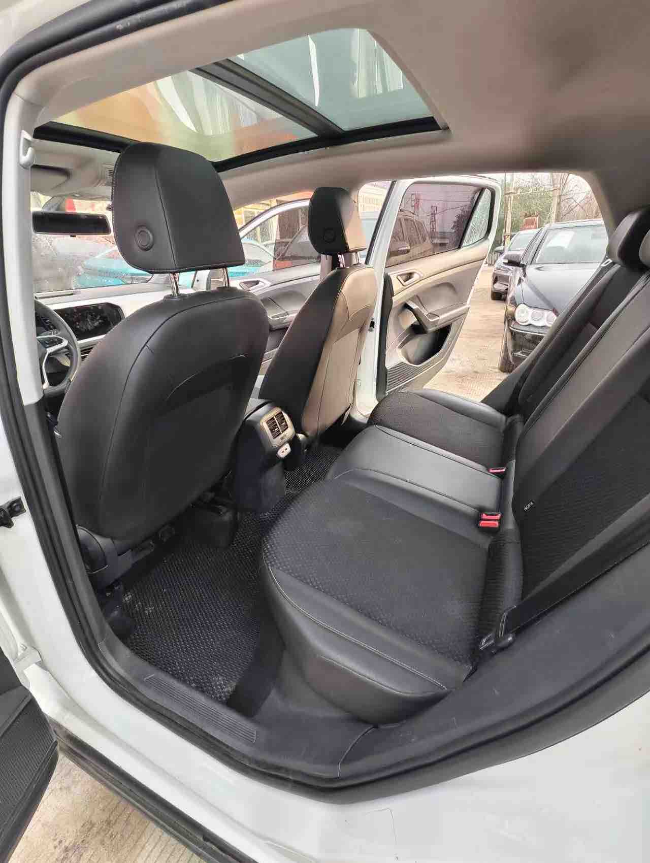 Volkswagen Tacqua 2023 #6 Volkswagen Tacqua 2023 car image #6