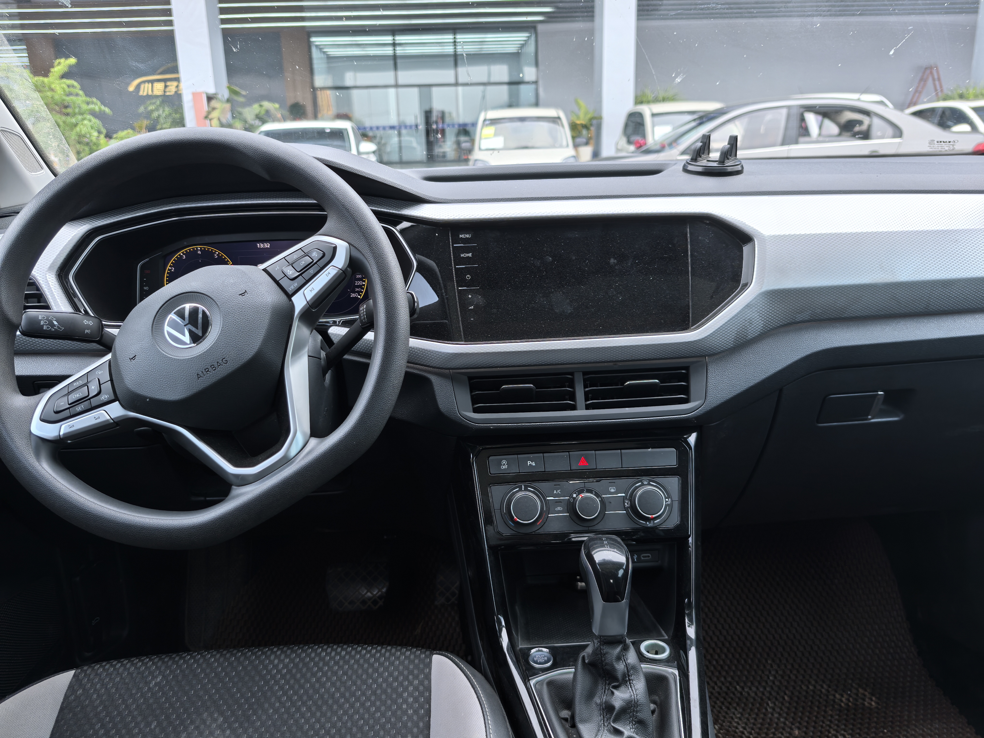 Volkswagen Tacqua 2024 #6 Volkswagen Tacqua 2024 car image #6