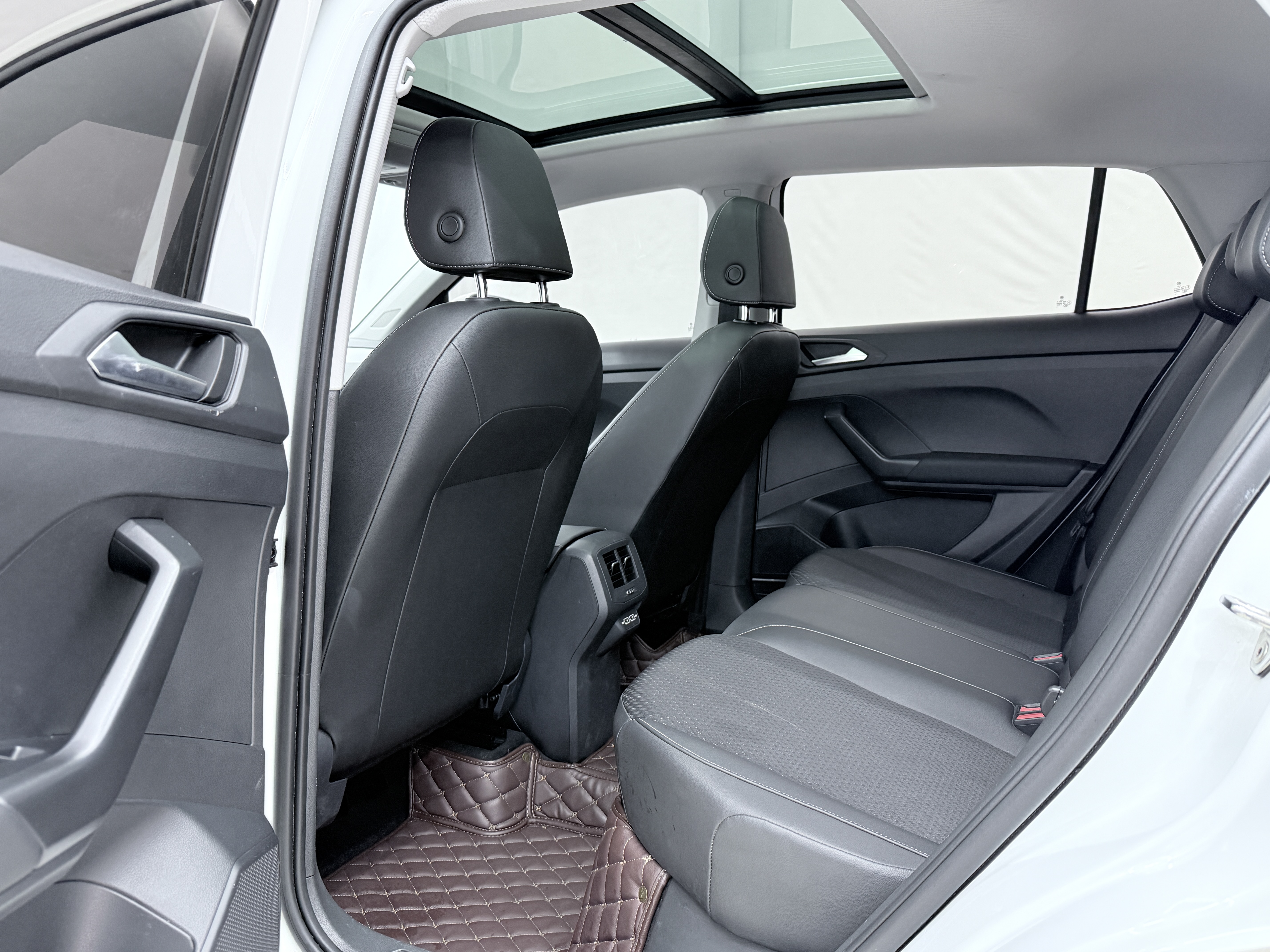 Volkswagen Tacqua 2024 #6 Volkswagen Tacqua 2024 car image #6