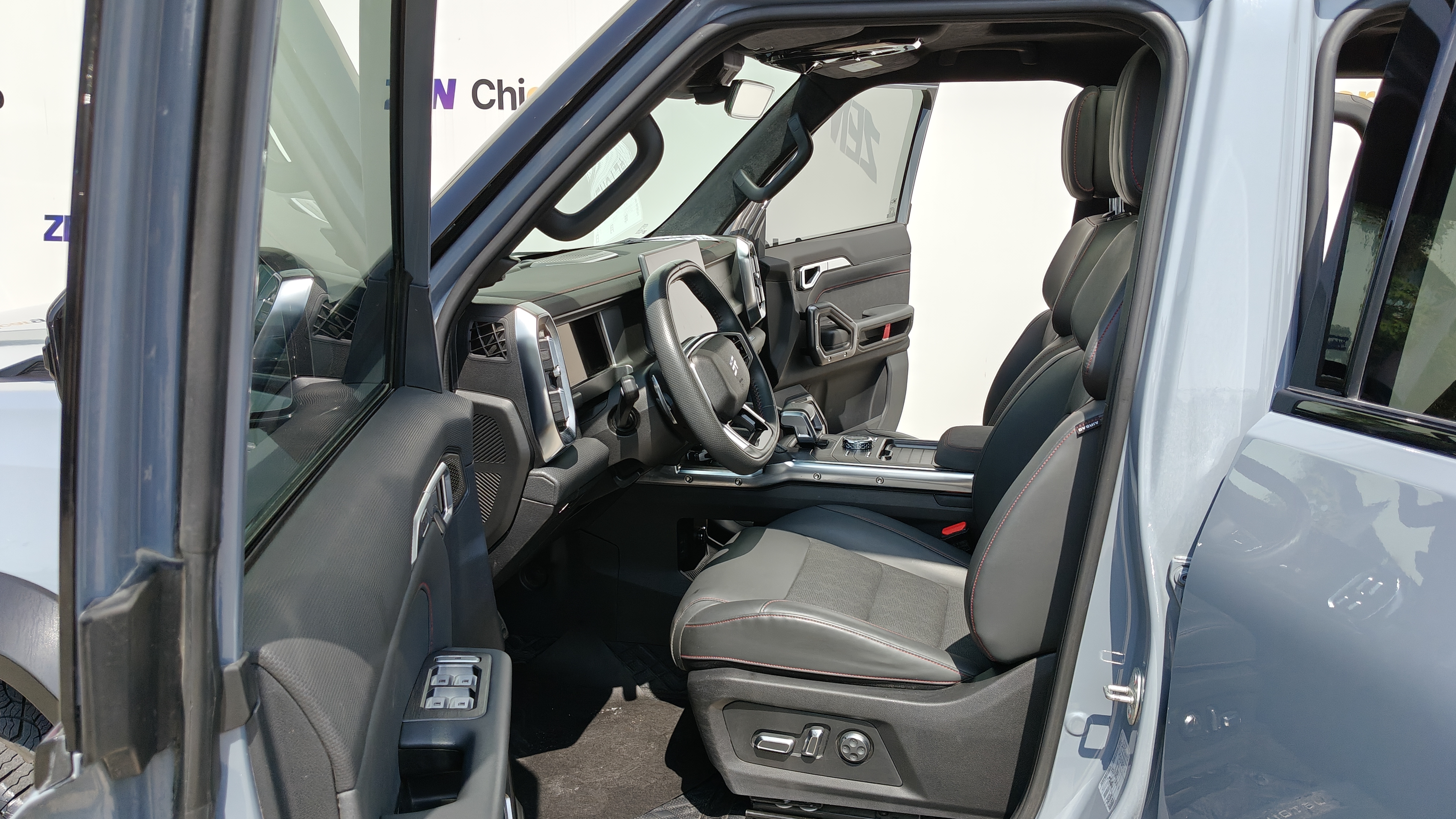Jetour Traveller 2023 #6 Jetour Traveller 2023 car image #6