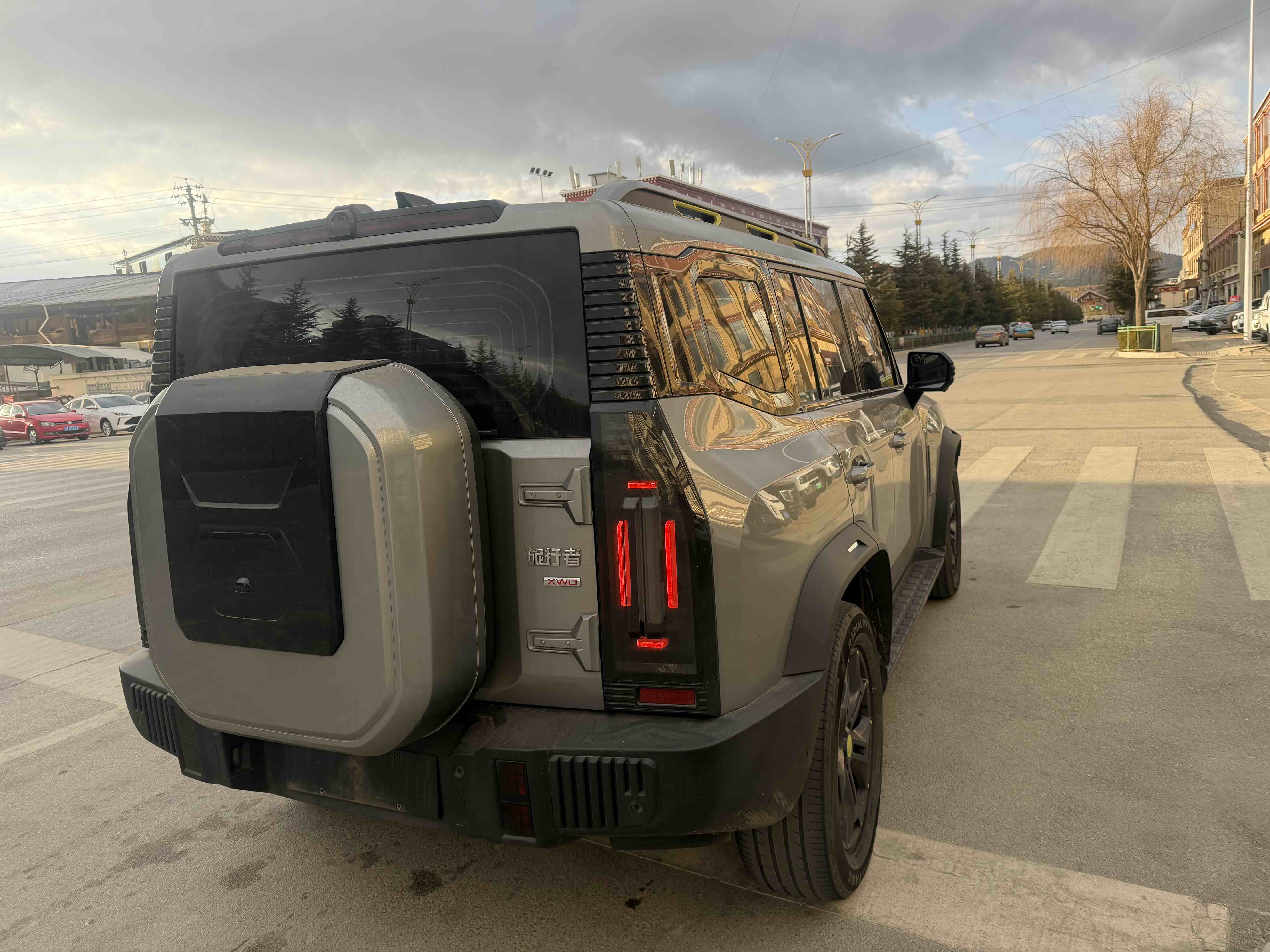 Jetour Traveller 2023 car image #6