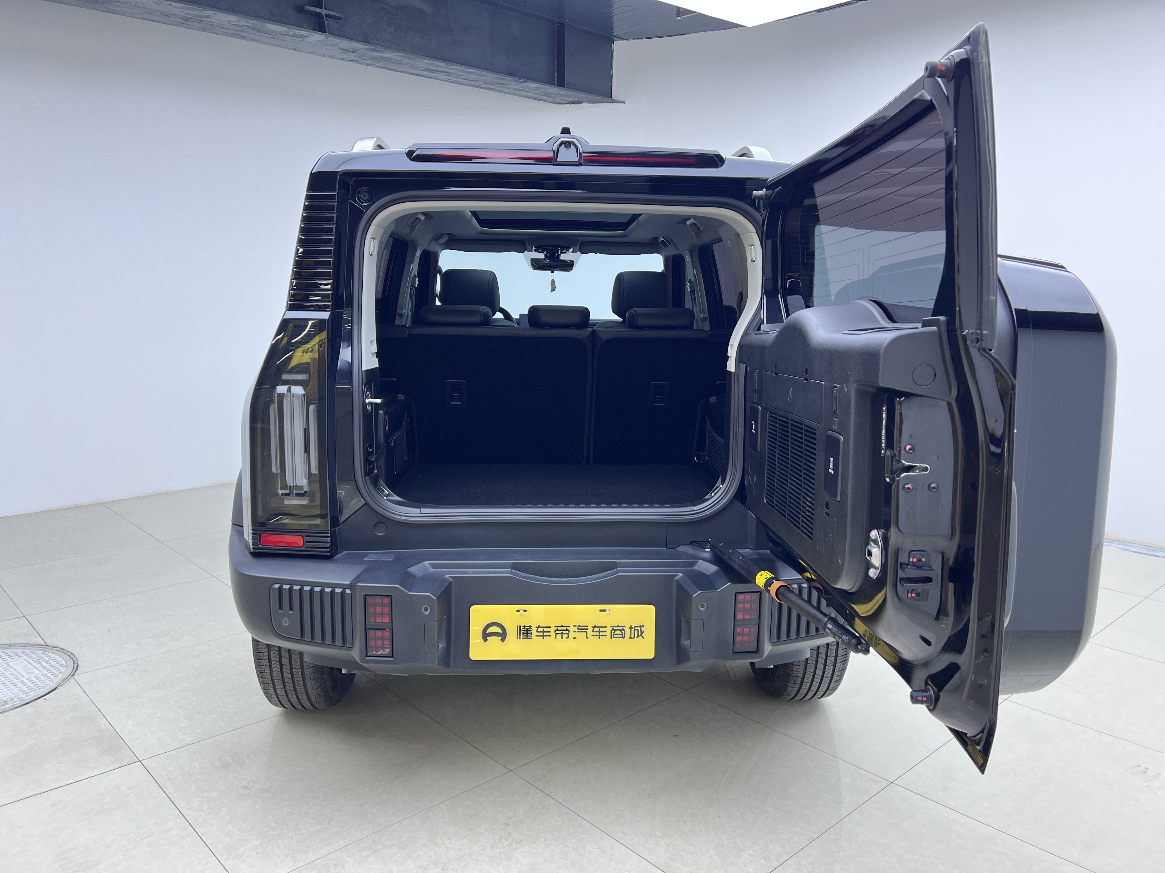 Jetour Traveller 2024 car image #6