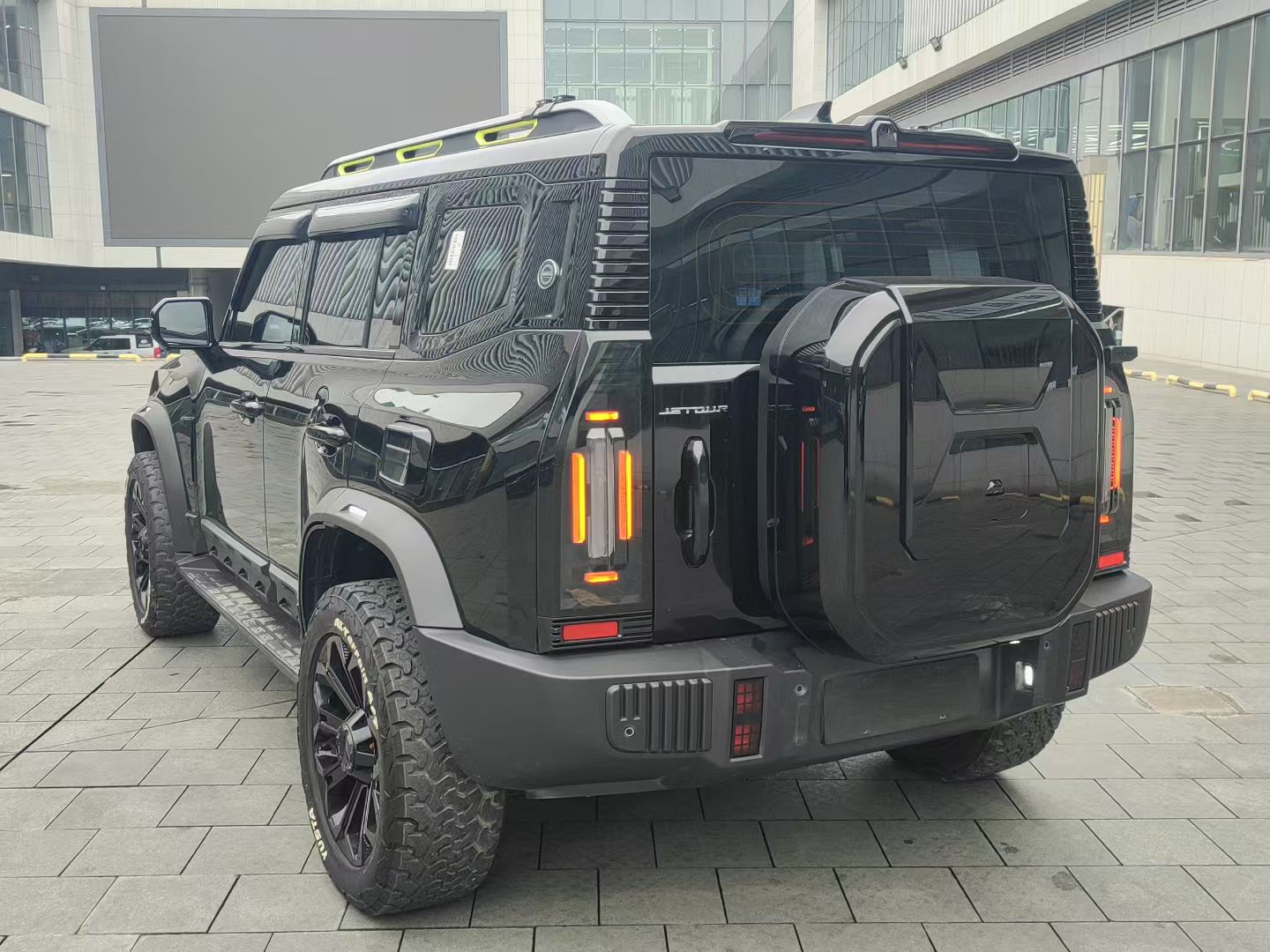 Jetour Traveller 2024 car image #6