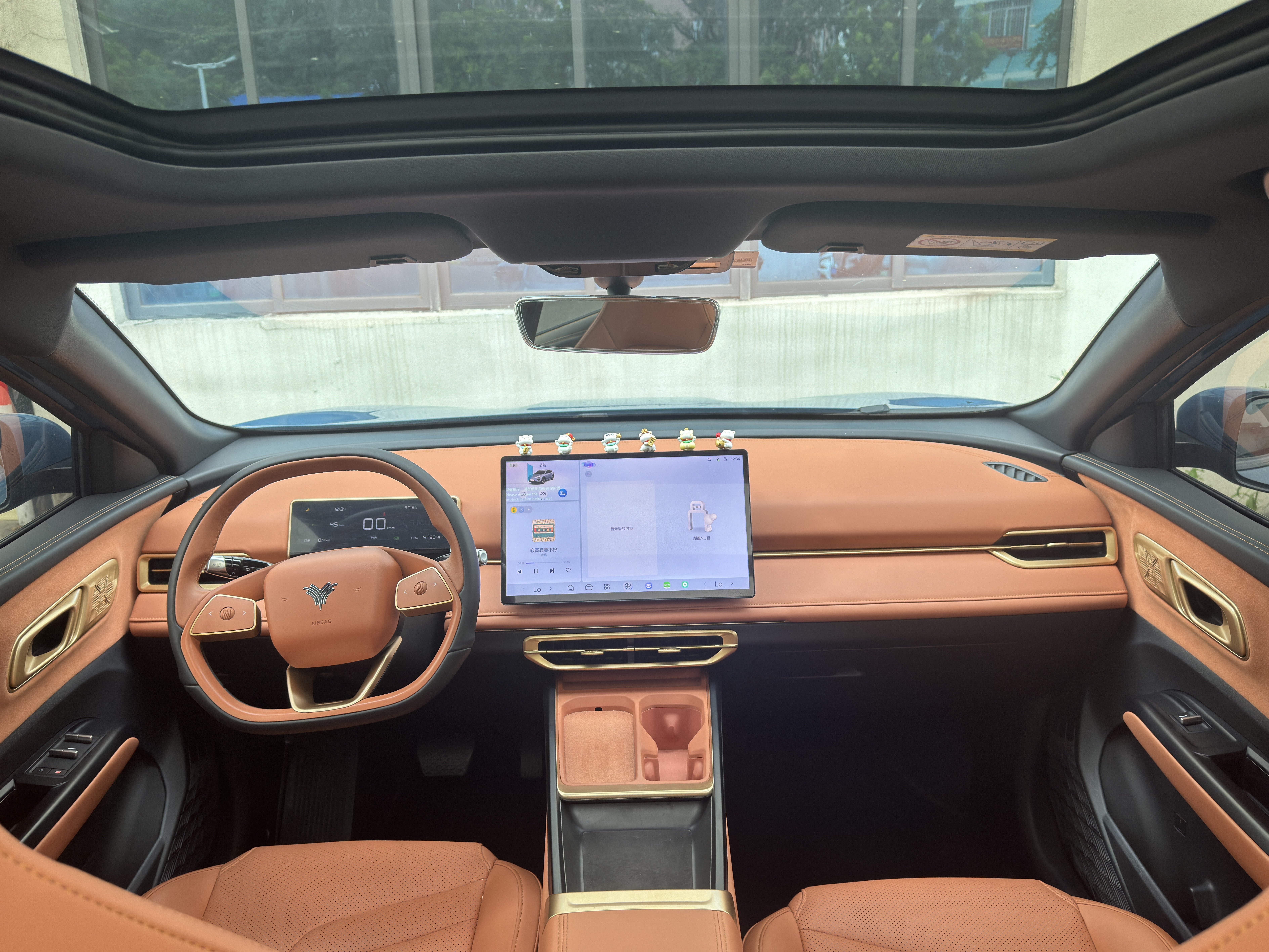 哪吒汽车 哪吒X 2024 #6 哪吒汽车 哪吒X 2024 汽车图片 #6