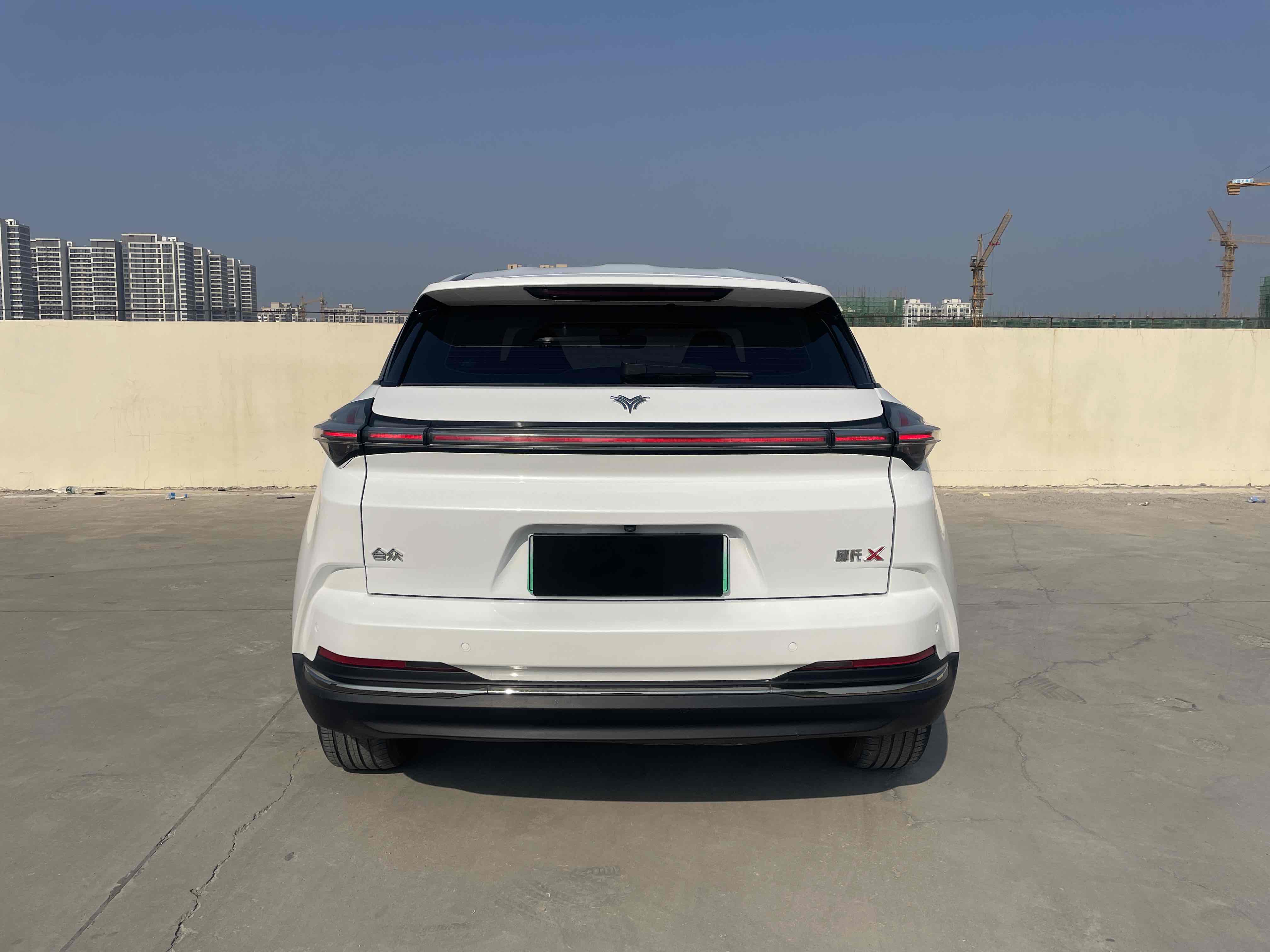 哪吒汽车 哪吒X 2024 汽车图片 #6