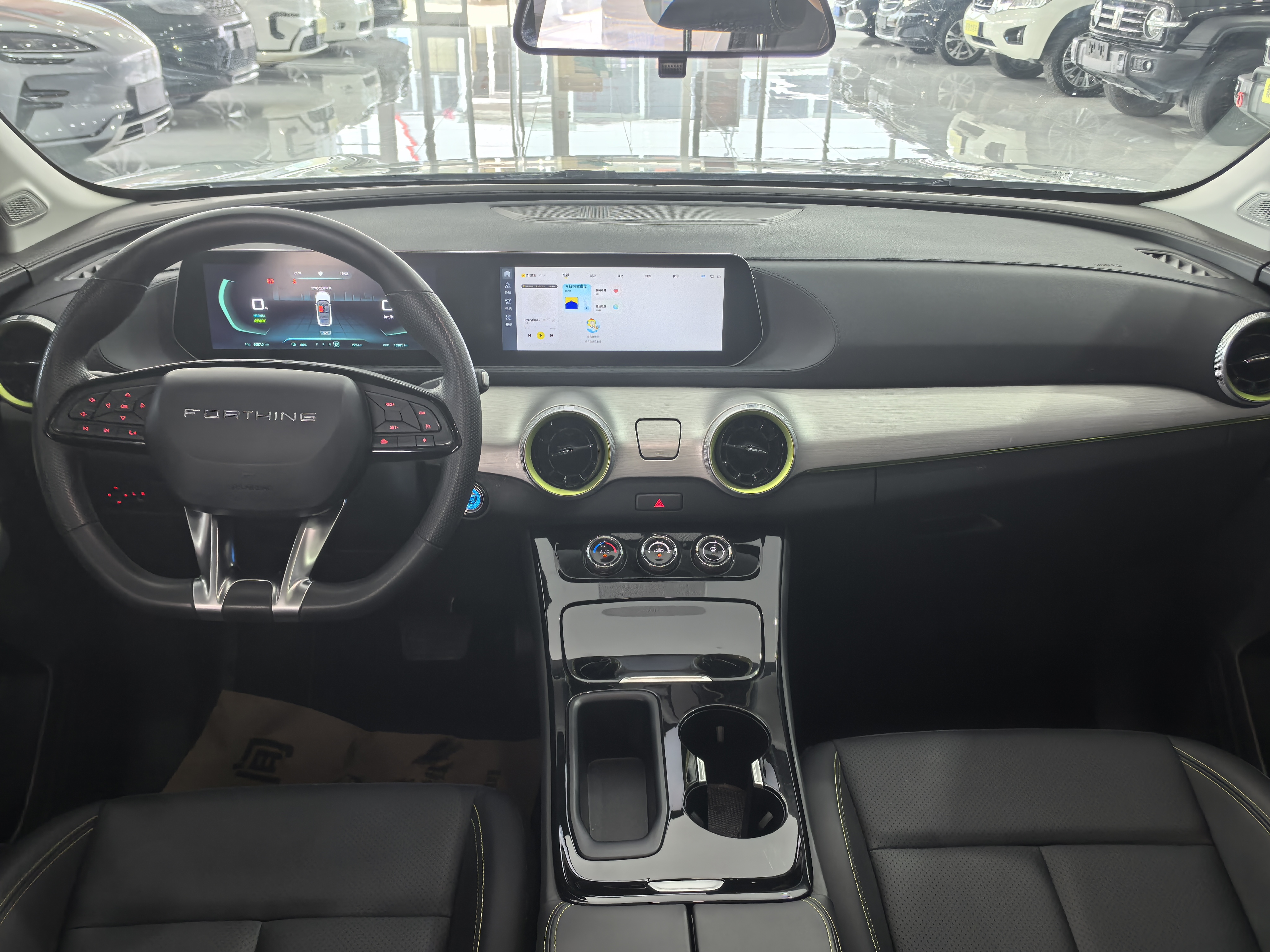 Forthing Thunder 2024 صورة سيارة #6