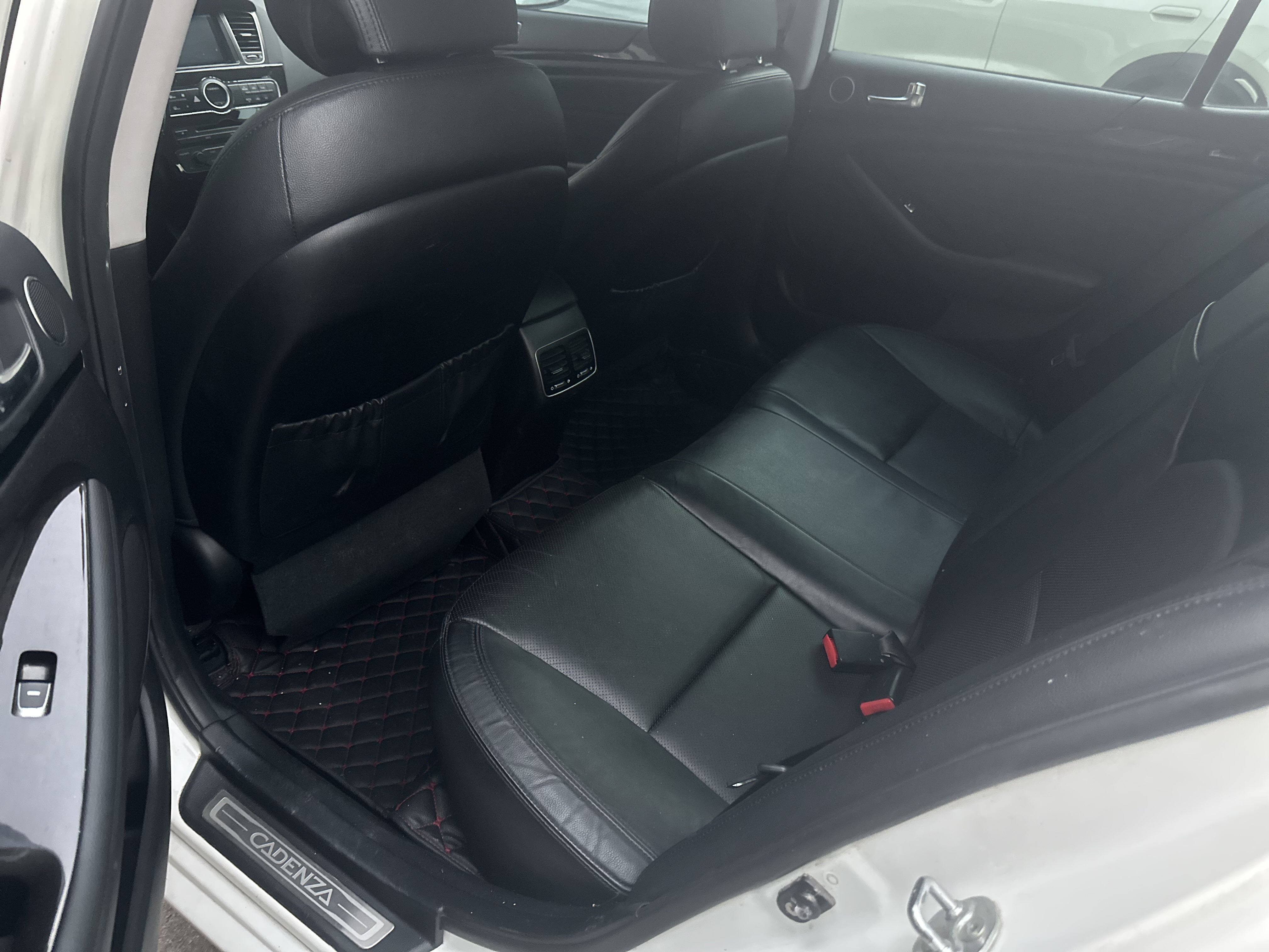 Kia Cadenza 2013 изображение автомобиля #6