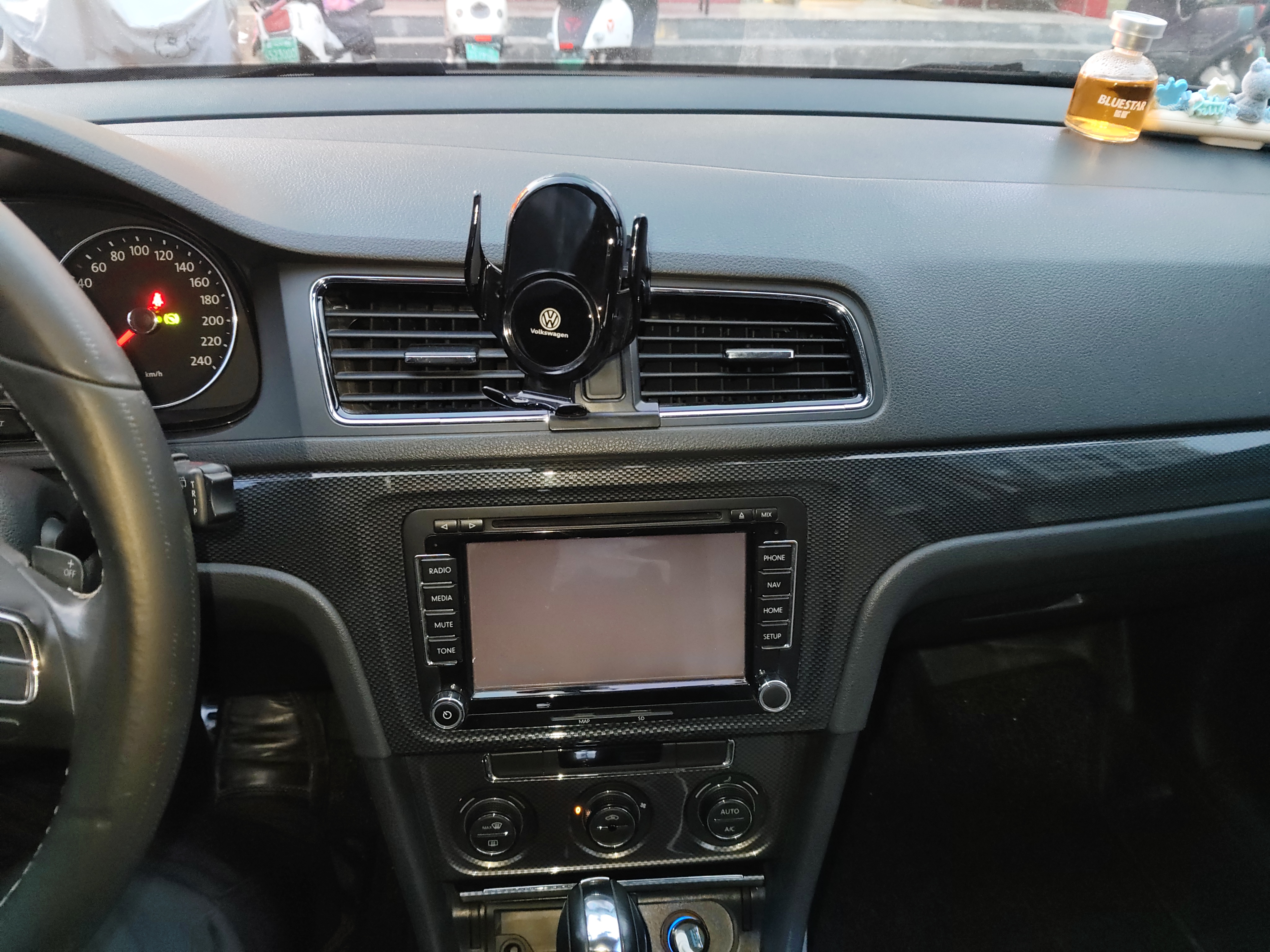 Volkswagen Cross Lavida 2014 #6 Volkswagen Cross Lavida 2014 car image #6