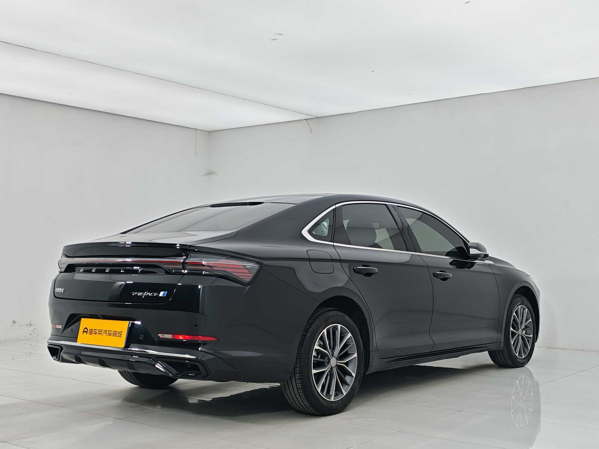 2025 car image #6