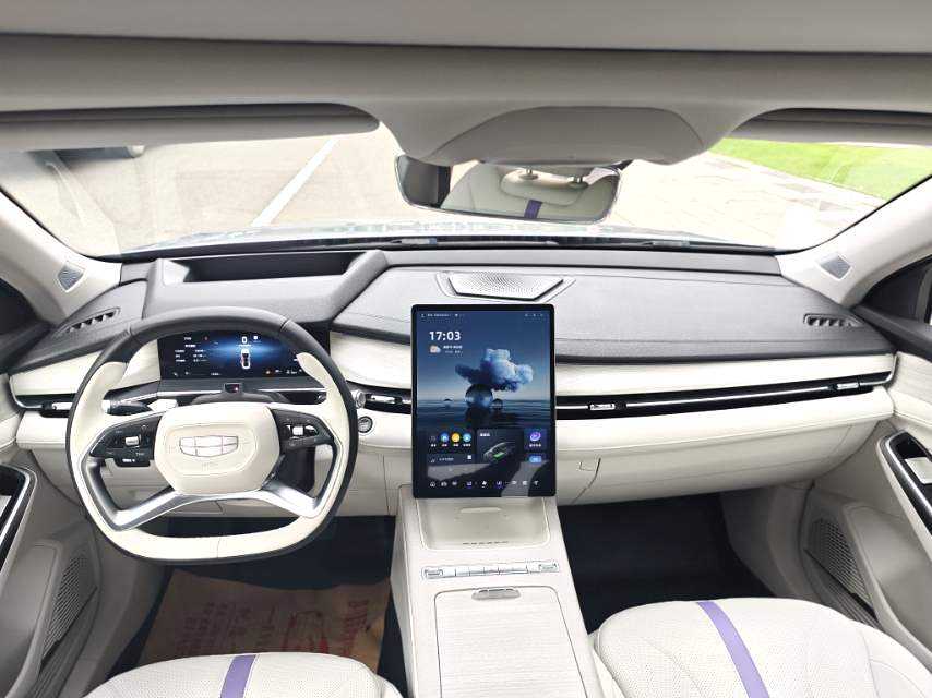 GEELY PrefaceL 2023 car image #6