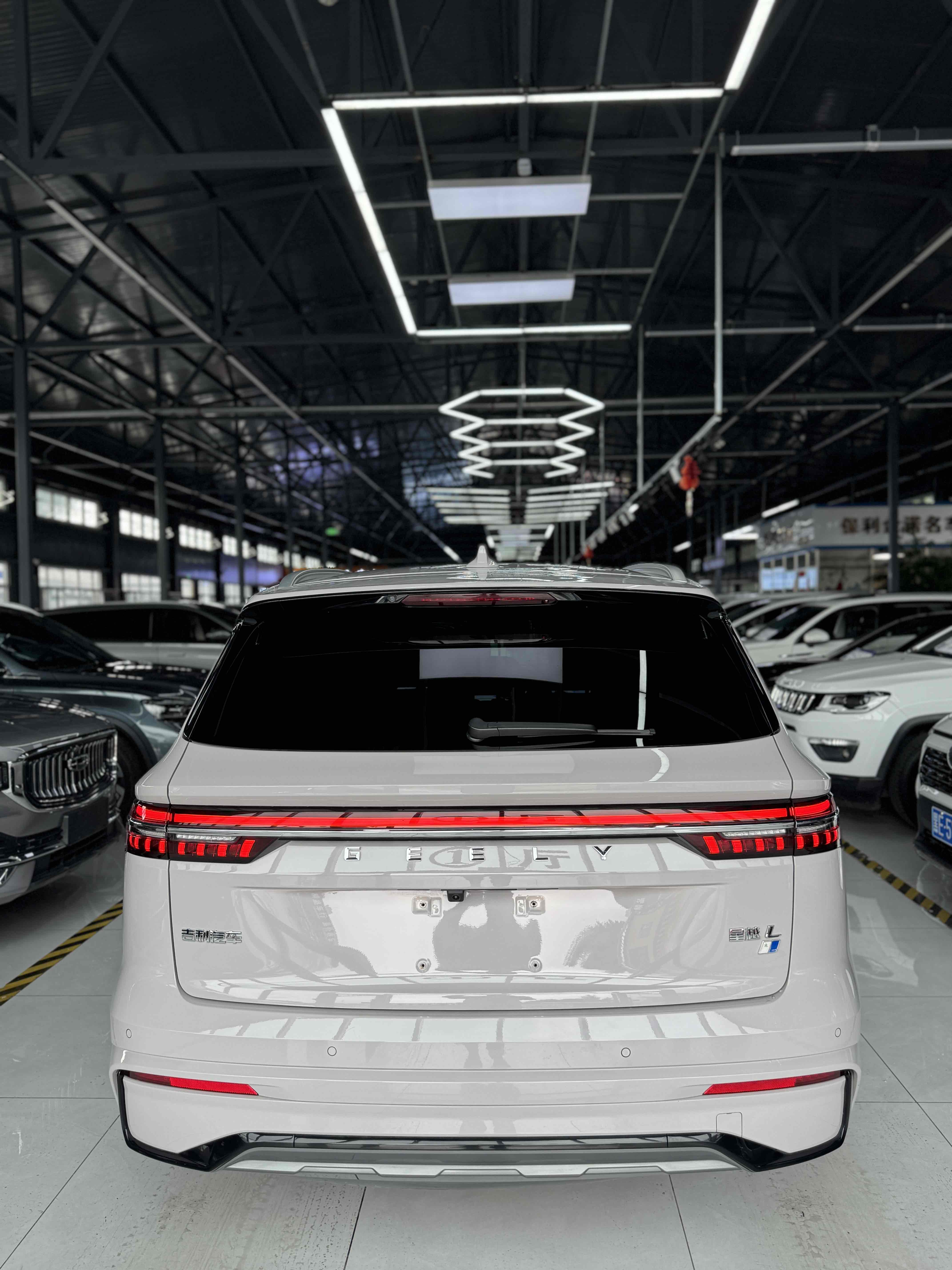 GEELY Monjaro MHEV 2024 #6 GEELY Monjaro MHEV 2024 car image #6