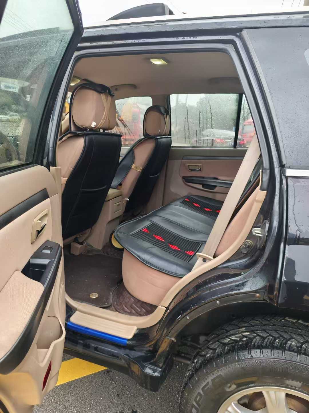 Haval H3 2011 car image #6