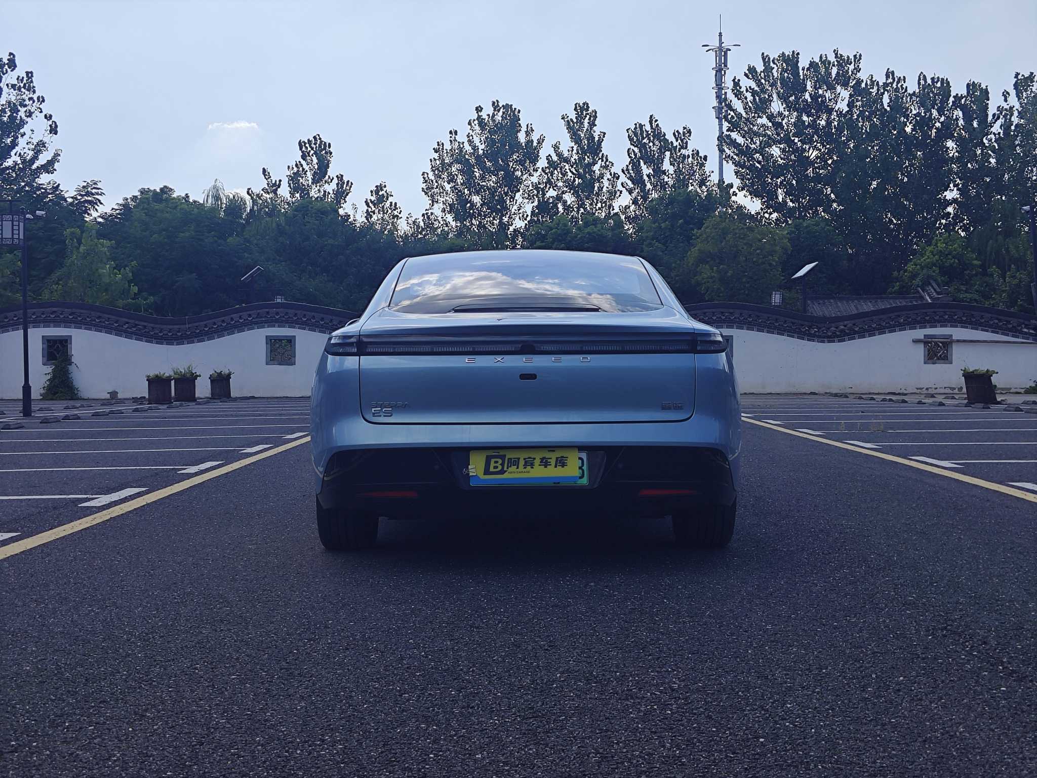 Exceed Stellar Era ES 2024 #6 Exceed Stellar Era ES 2024 صورة سيارة #6