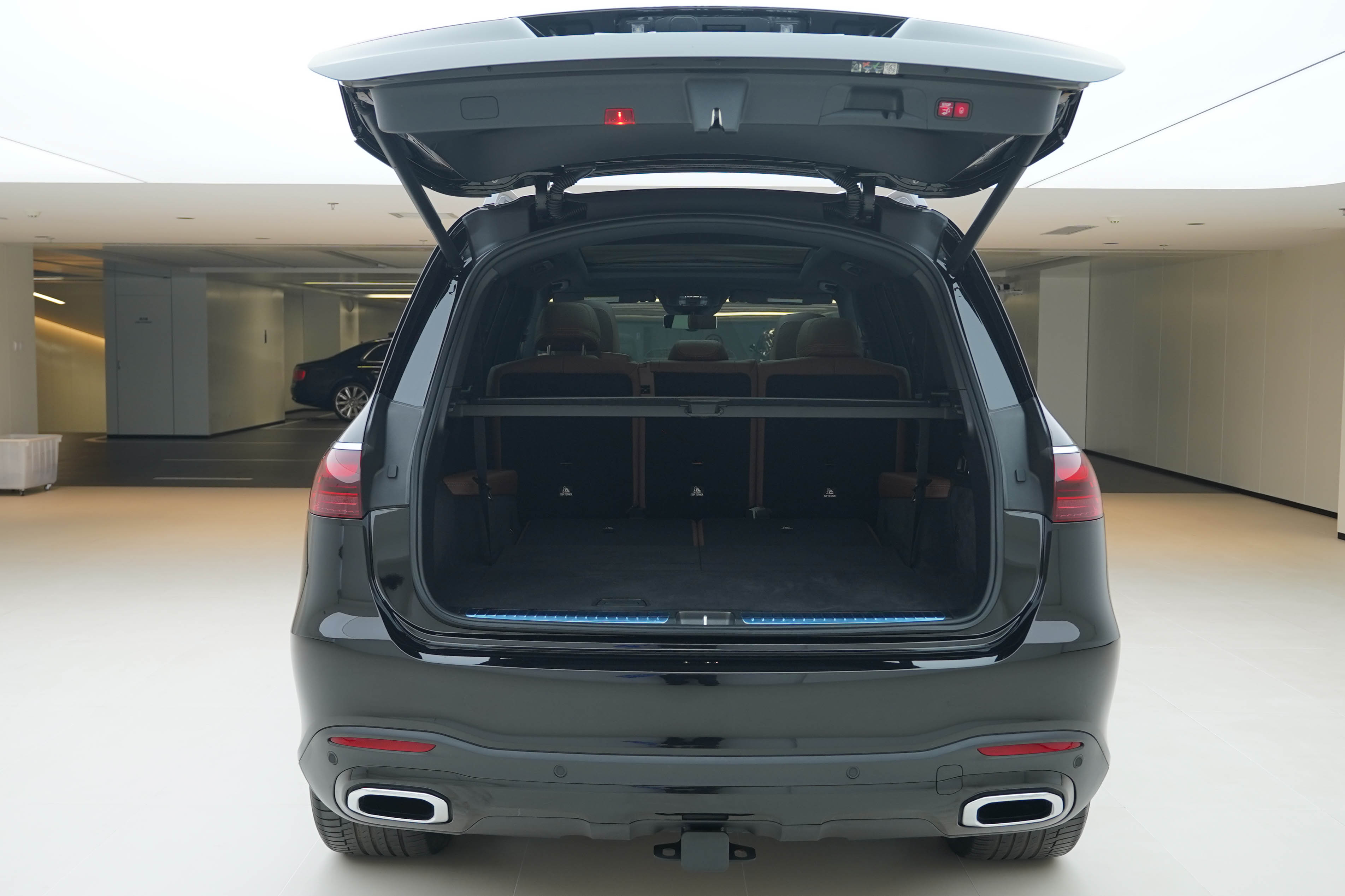 Mercedes-Benz 2024 car image #6