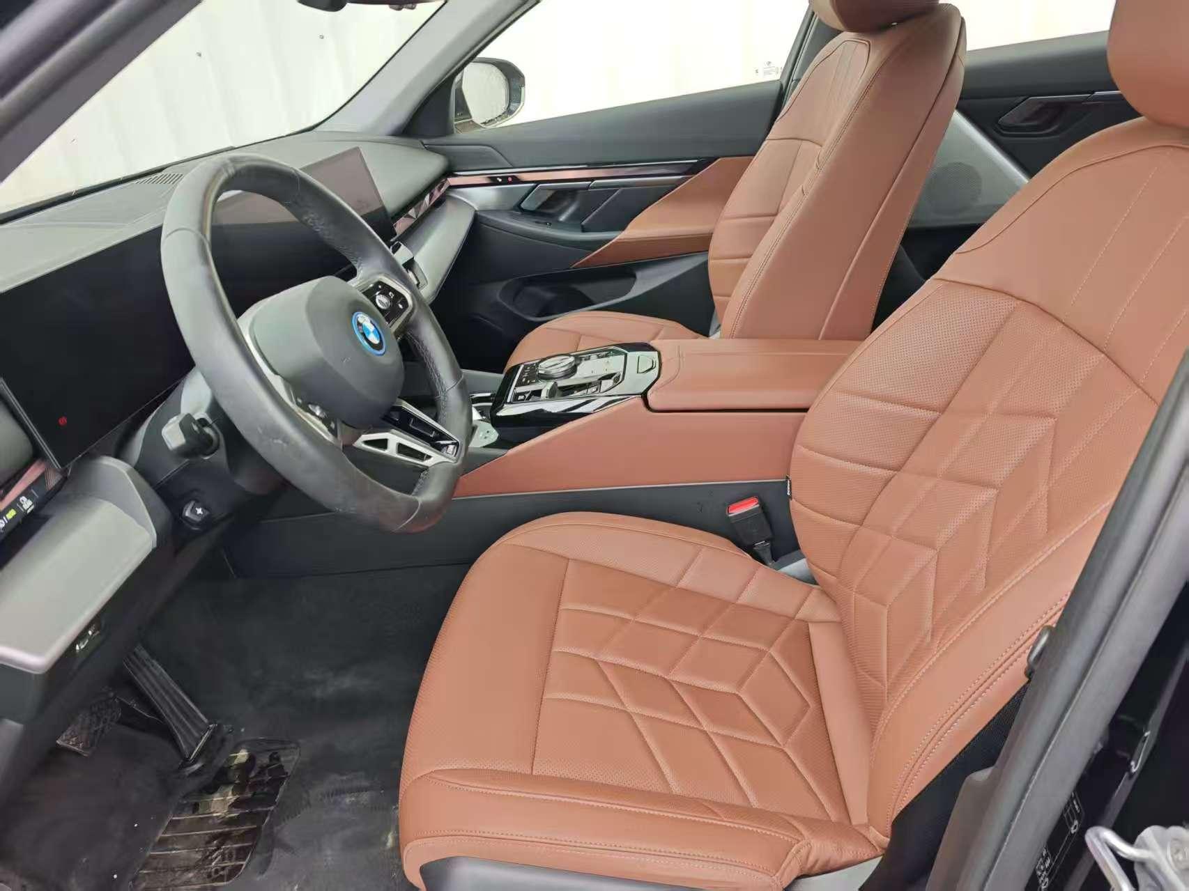 BMW i5 M60 2024 car image #6