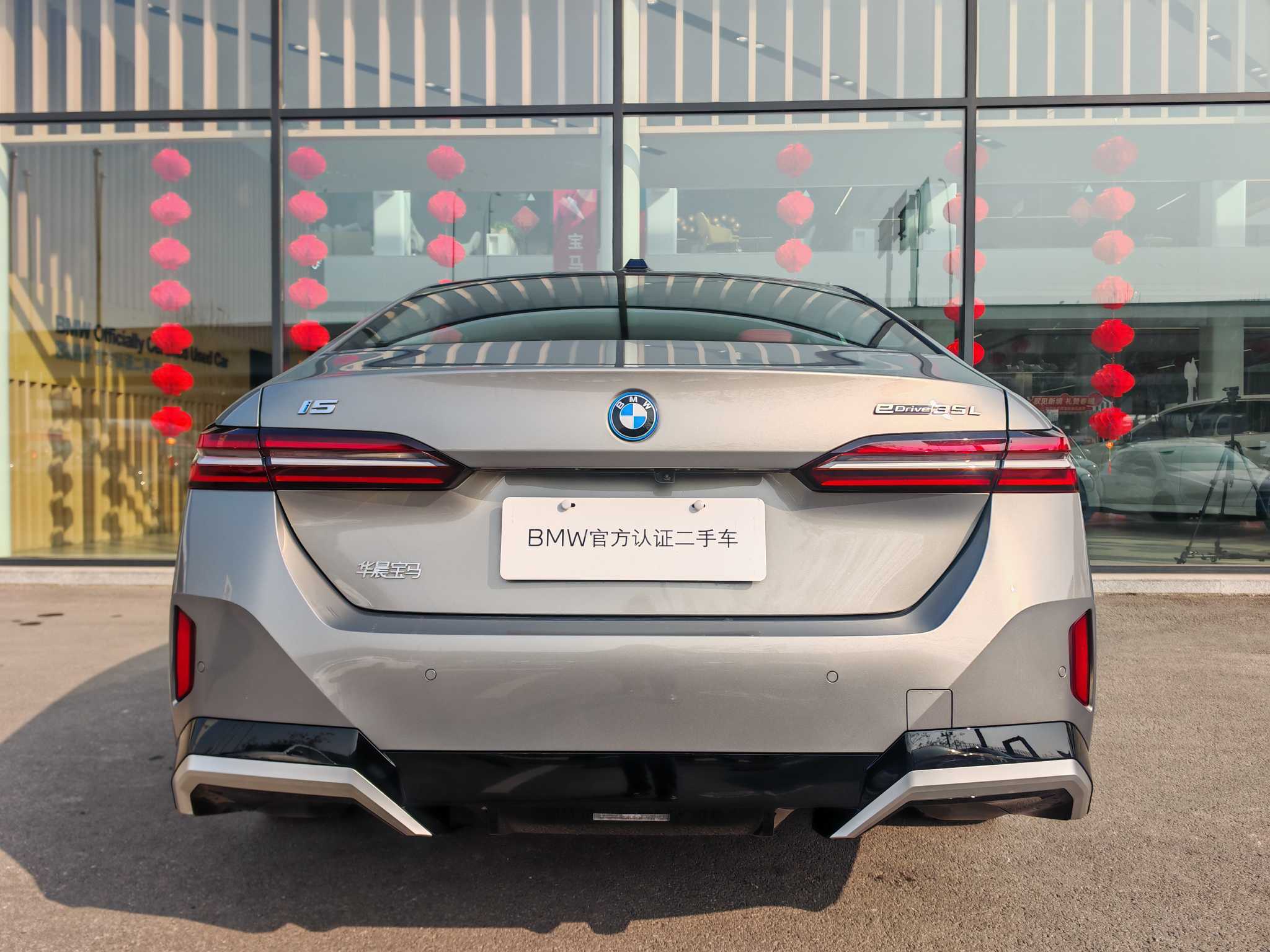 BMW i5 2025 immagine di auto #6