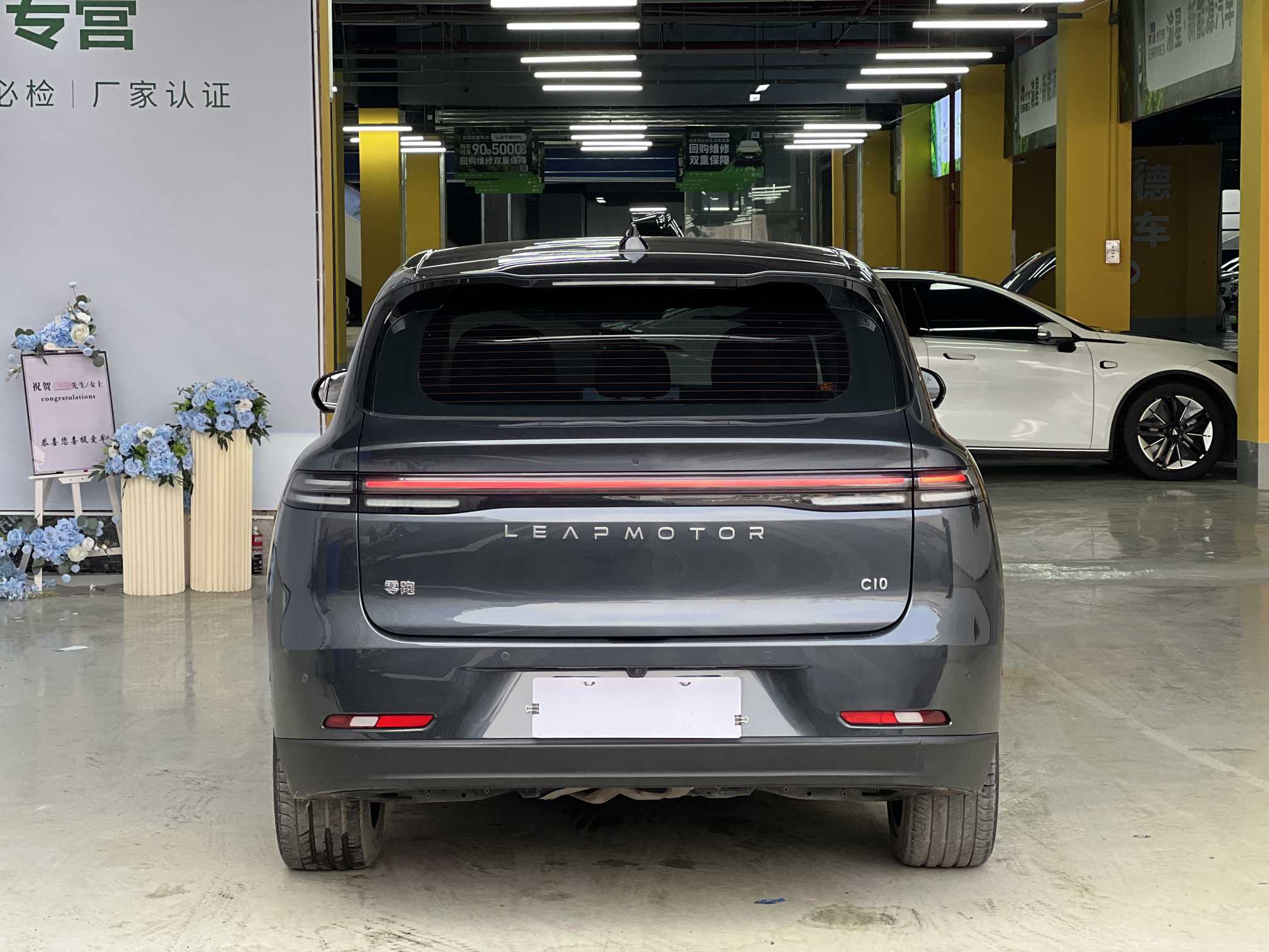 零跑汽车 零跑C10 2024 汽车图片 #6