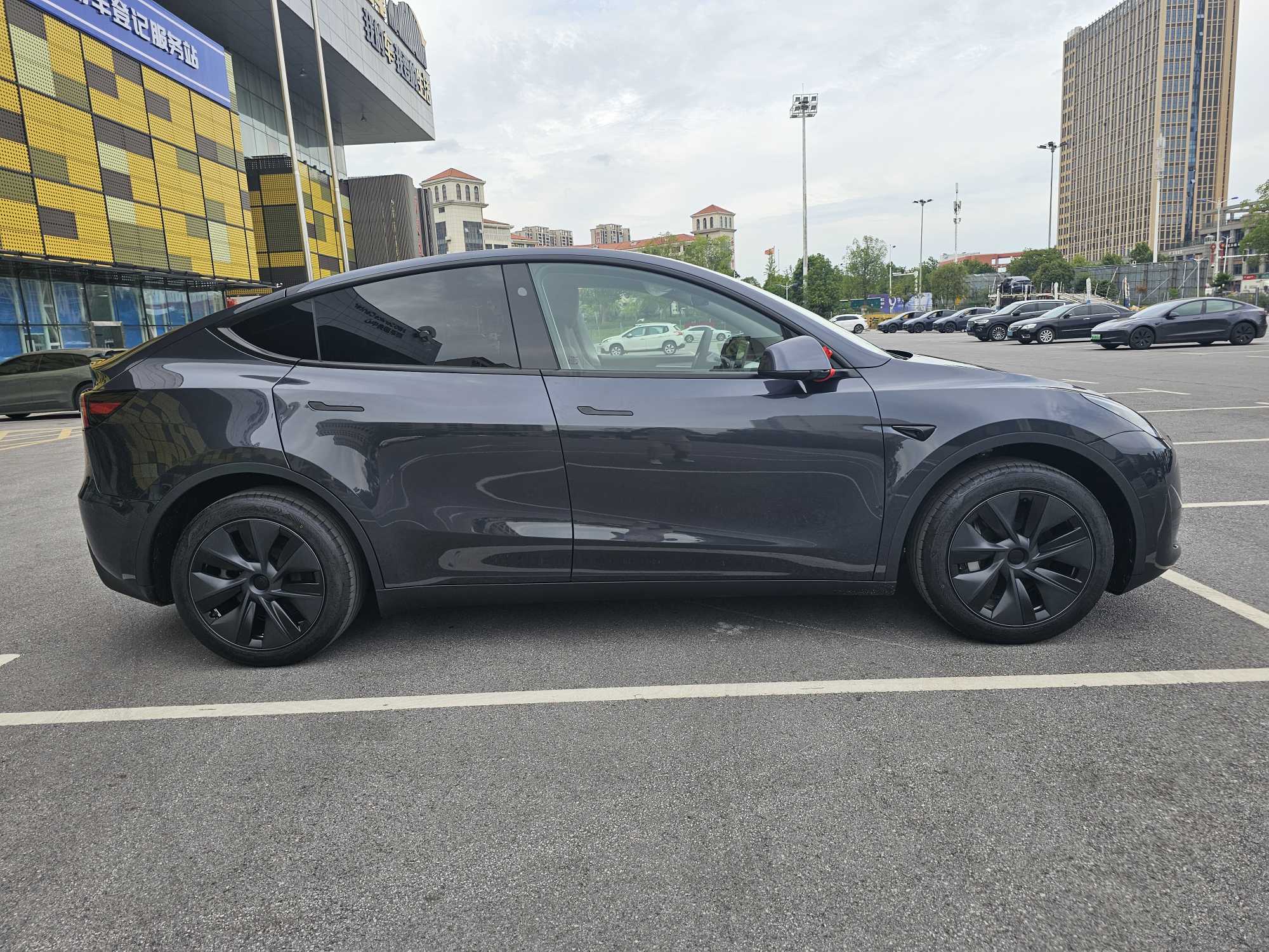 特斯拉 Model Y 2024 汽车图片 #6