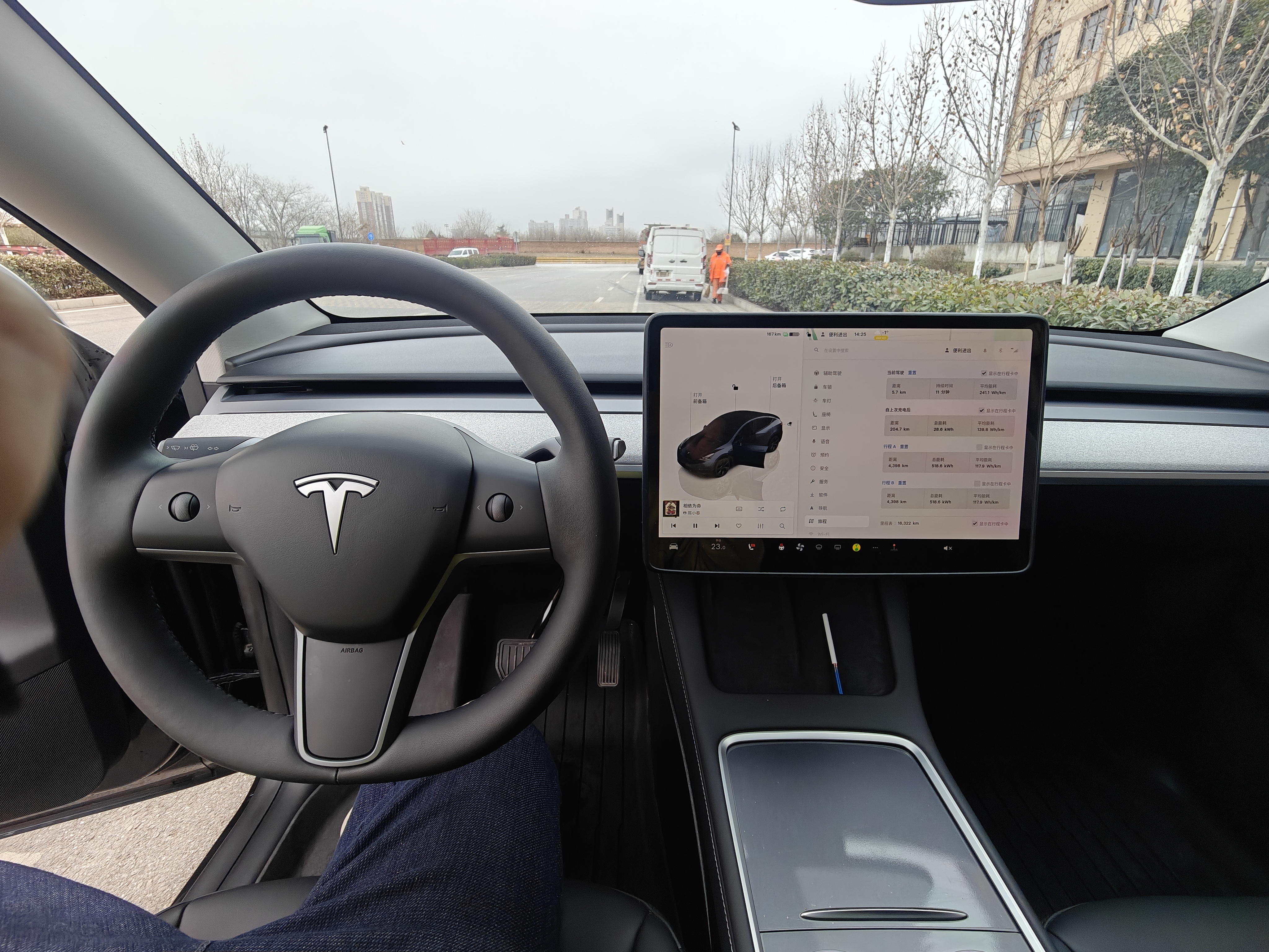 Tesla Model Y 2024 car image #6