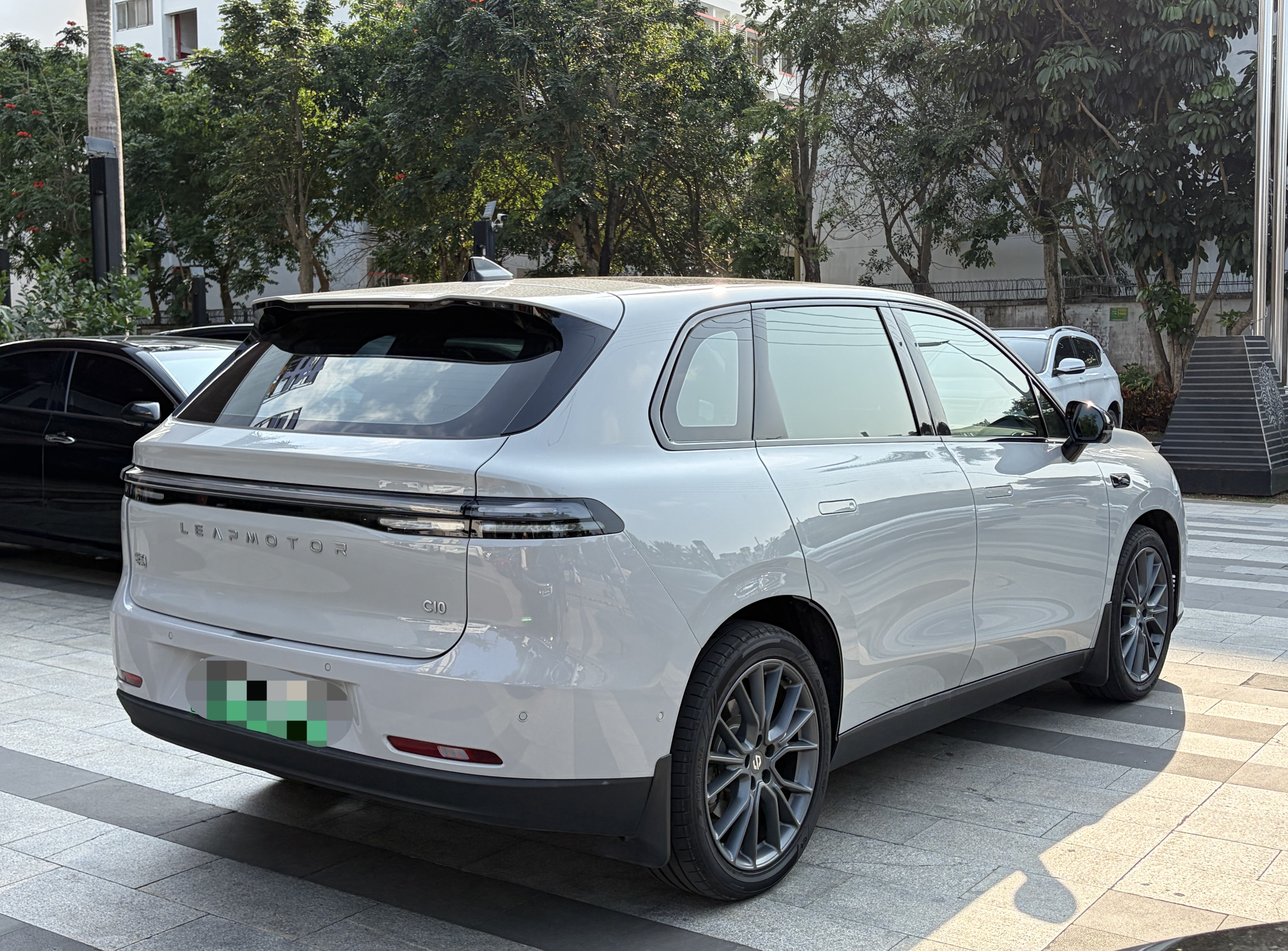 零跑汽车 零跑C10 2024 汽车图片 #6