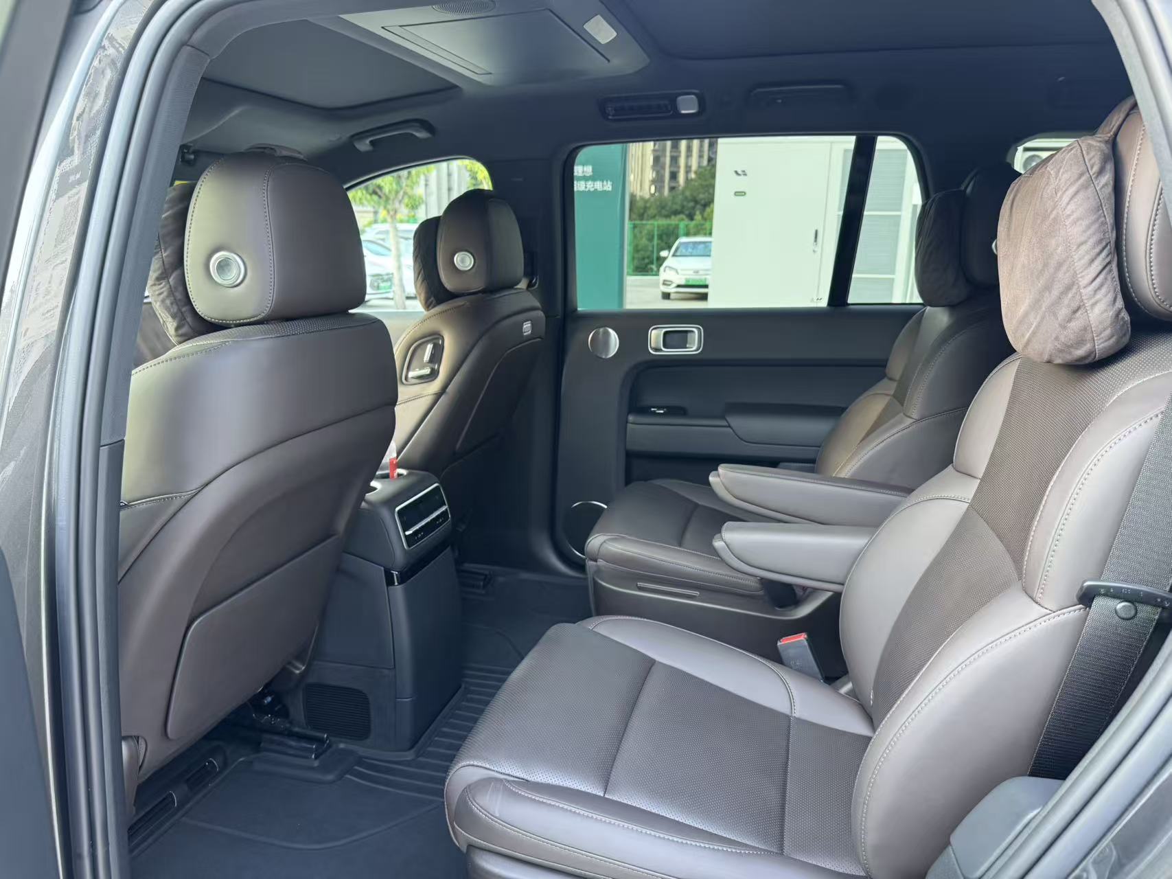 Li L9 2024 صورة سيارة #6