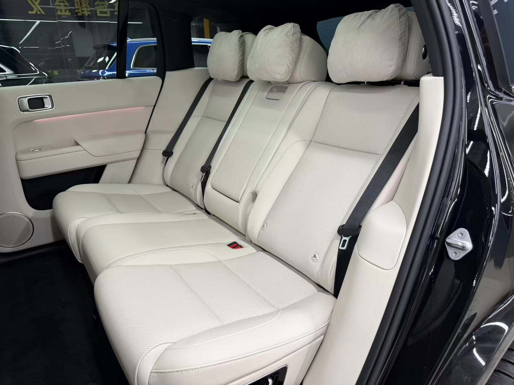 Li L7 2025 immagine di auto #6