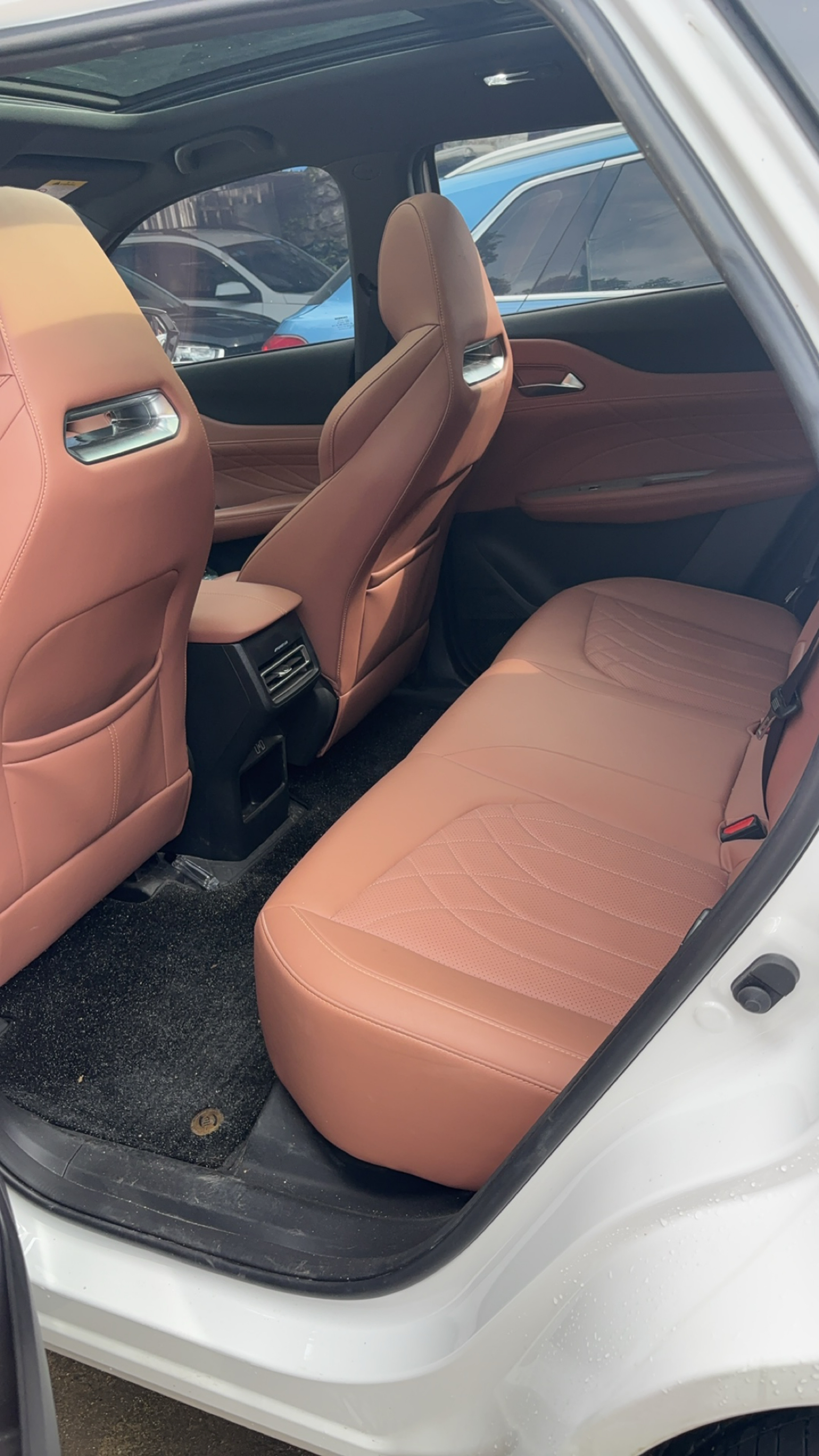 Changan UNI-Z PHEV 2025 #6 Changan UNI-Z PHEV 2025 car image #6