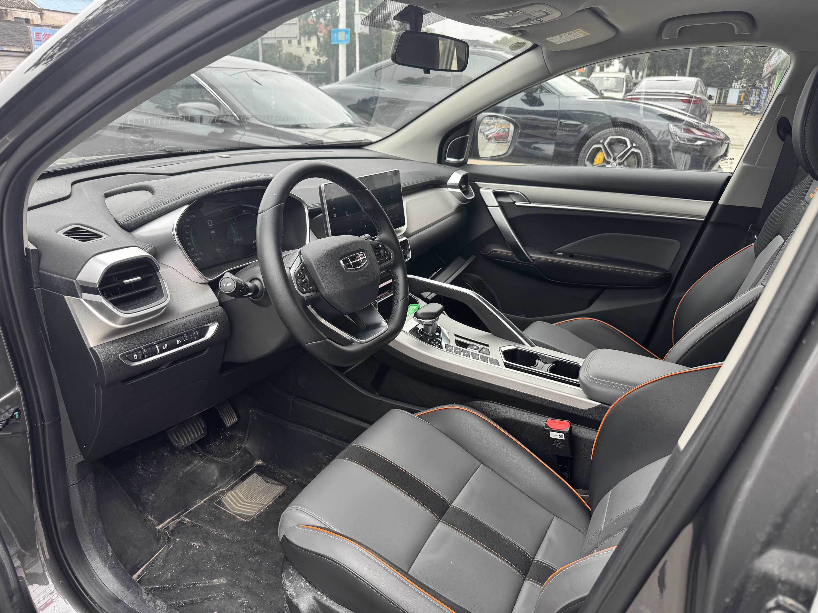 GEELY Coolray 2024 car image #6