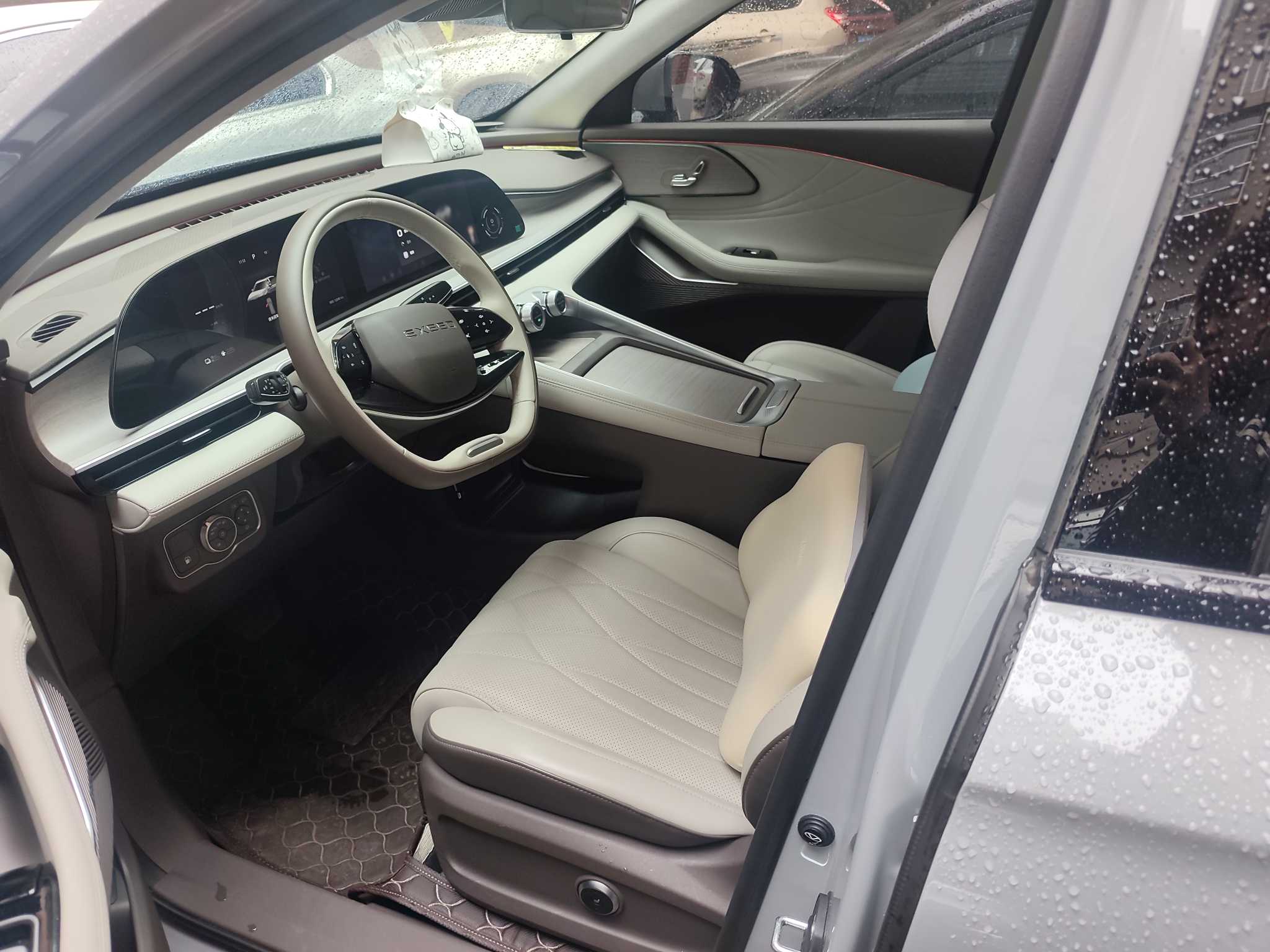 Exceed Yaoguang C-DM 2024 #6 Exceed Yaoguang C-DM 2024 car image #6