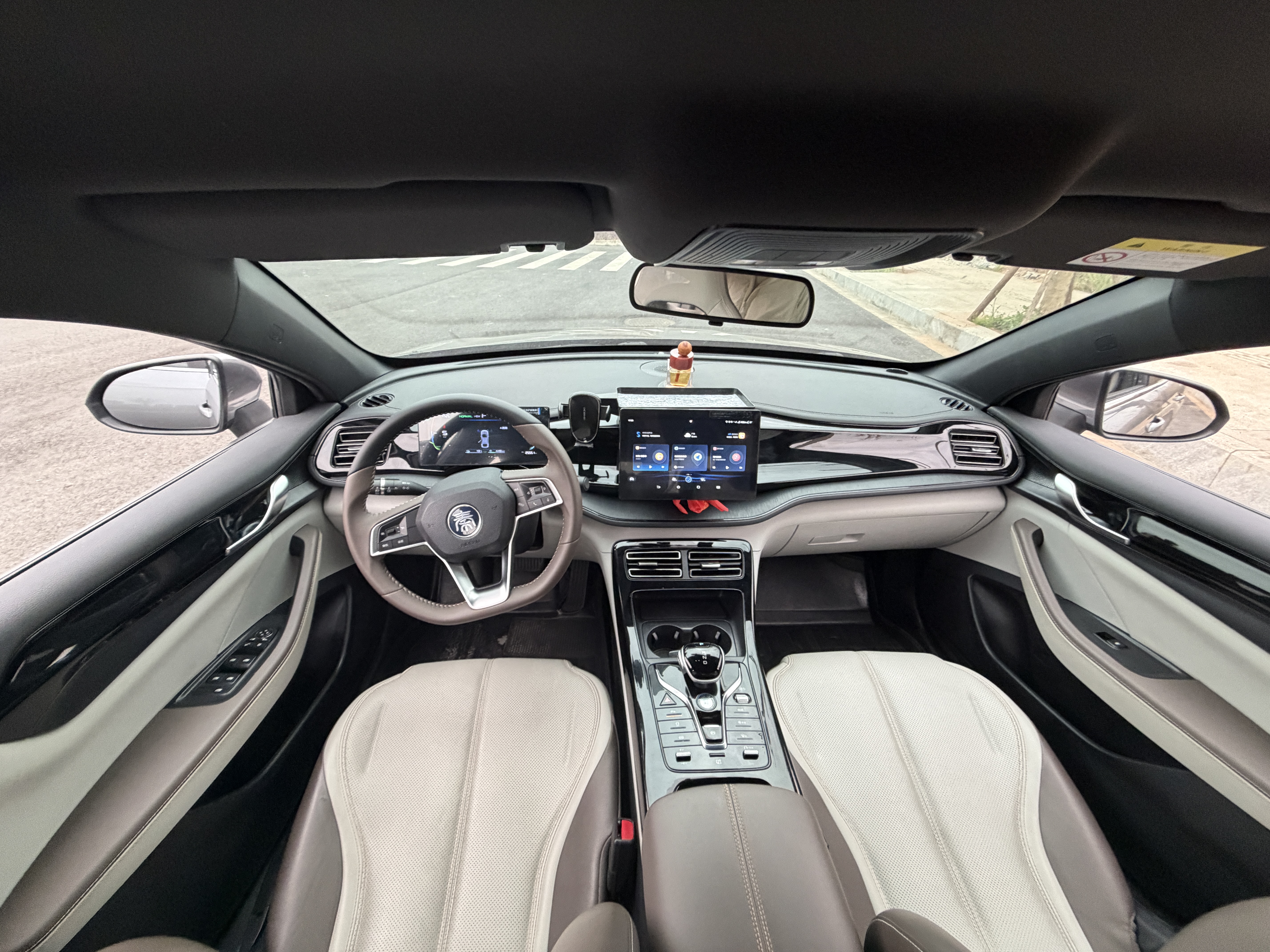 BYD Qin Plus 2023 #6 BYD Qin Plus 2023 car image #6