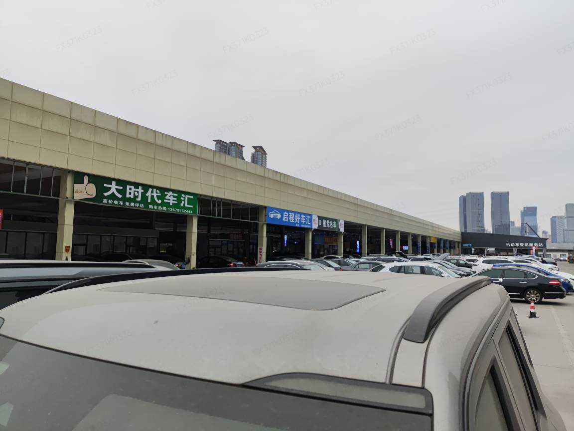 Tank 700 New Energy 2025 #6 Tank 700 New Energy 2025 car image #6