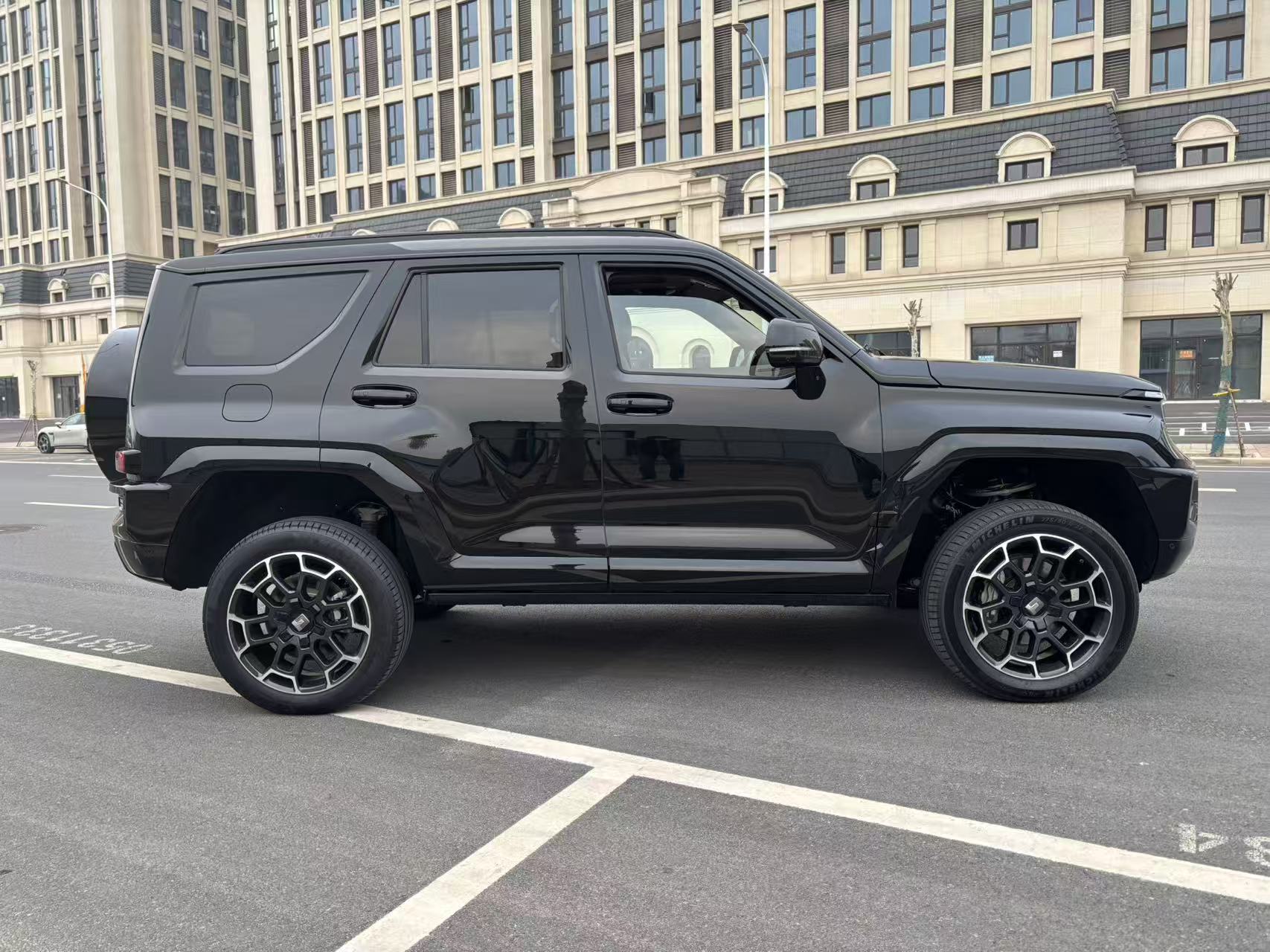 Tank 700 New Energy 2024 immagine di auto #6