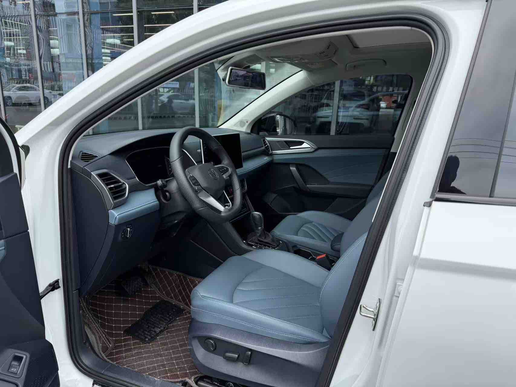 Volkswagen Tharu 2024 car image #6