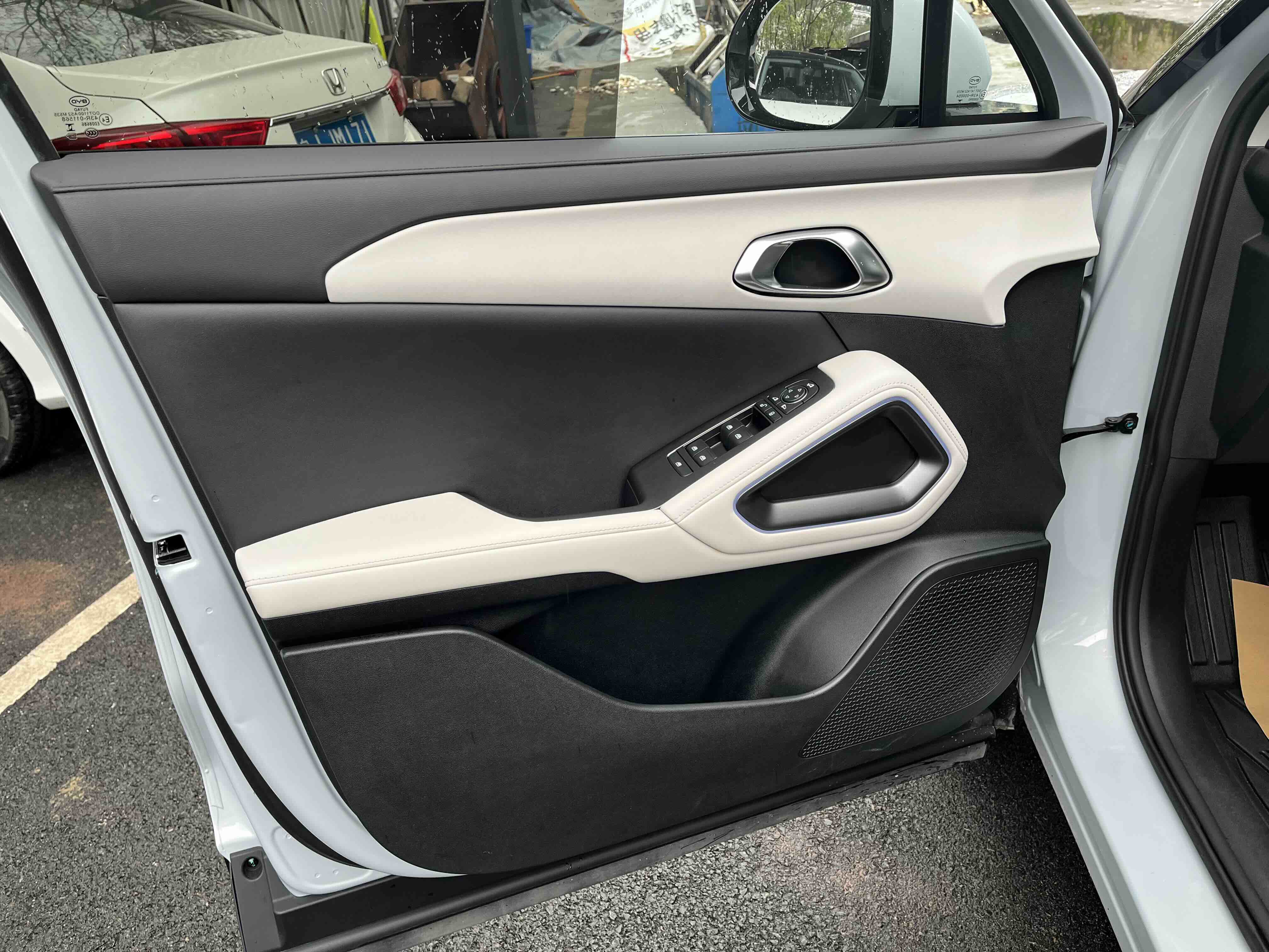 BYD YuanUP 2024 car image #6