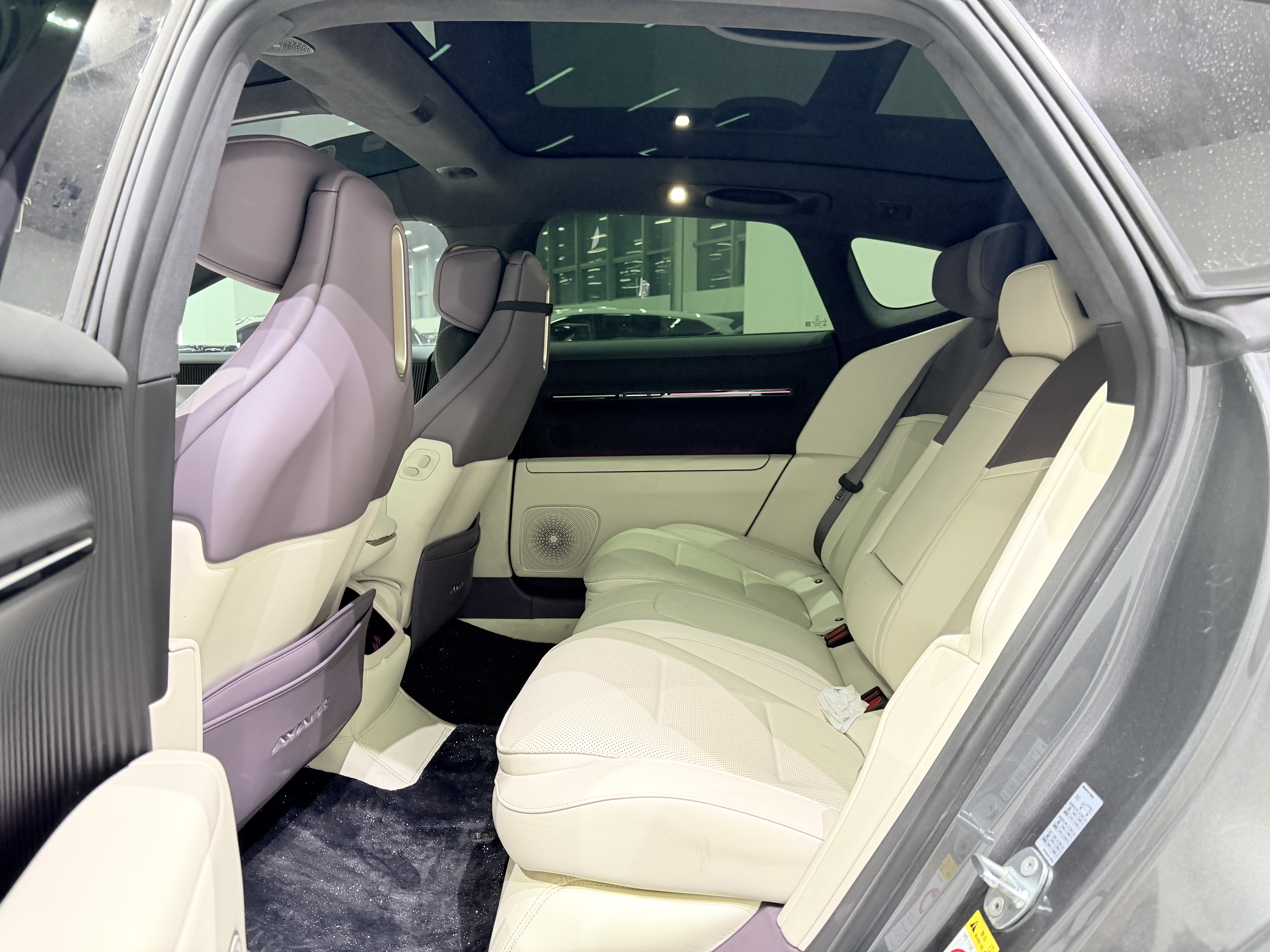 Avatr 12 2024 صورة سيارة #6