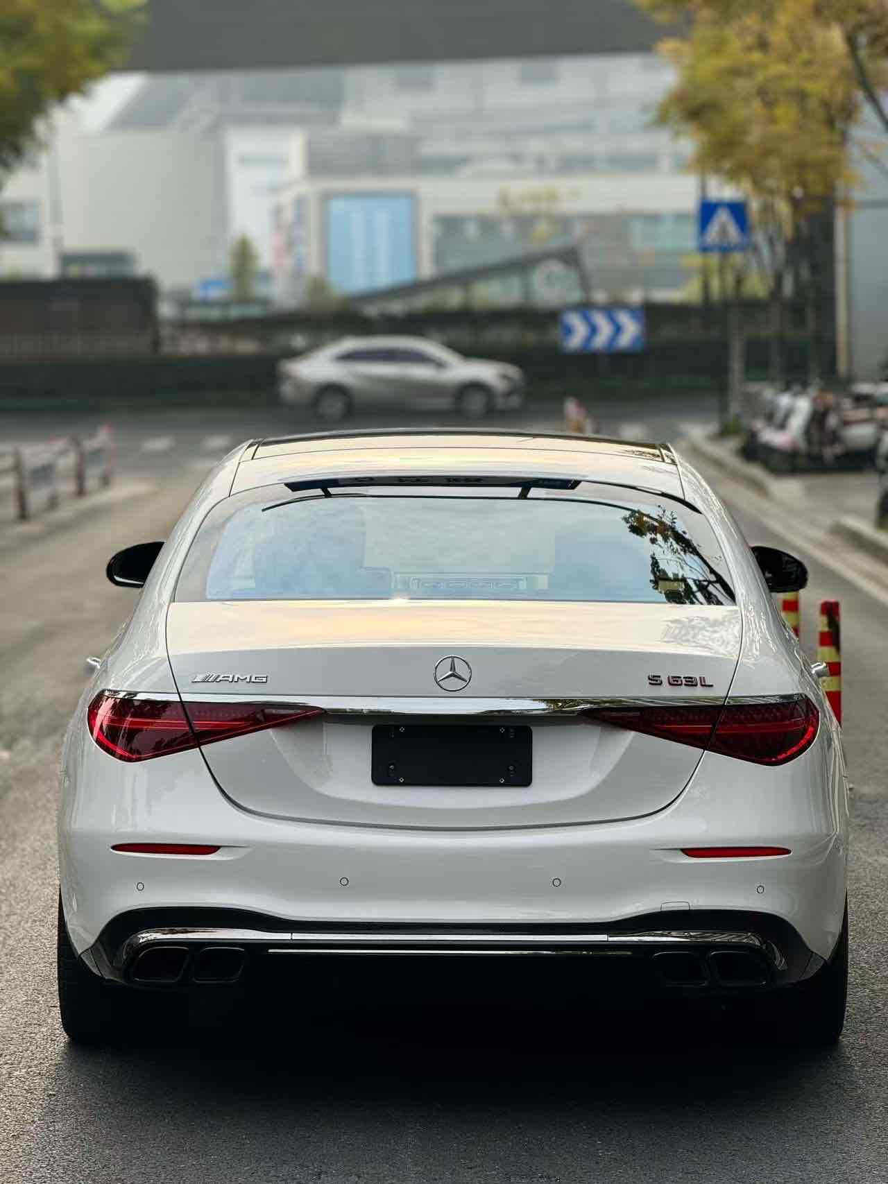 Mercedes-Benz S AMG New Energy 2025 صورة سيارة #6