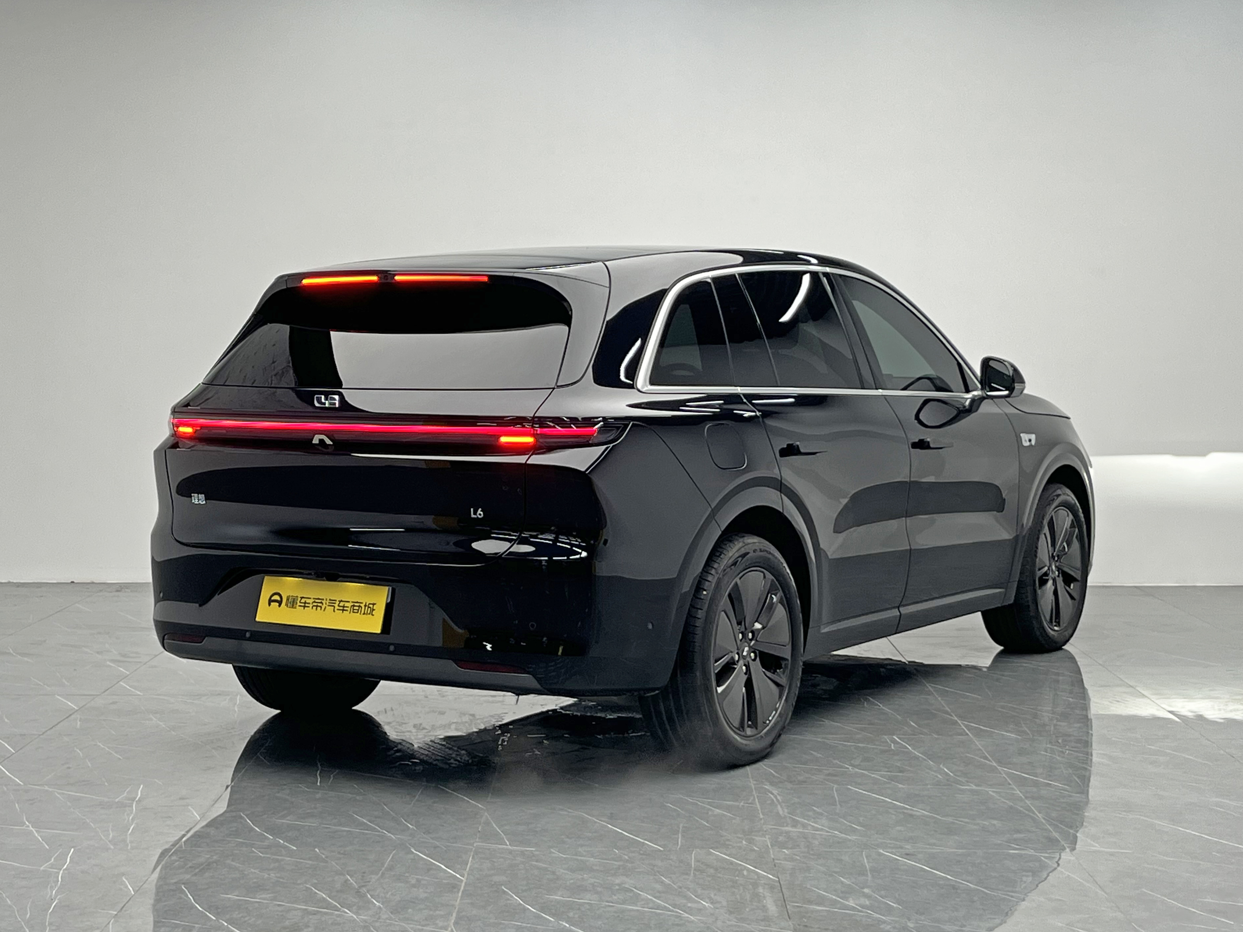 Li L6 2025 image de voiture #6