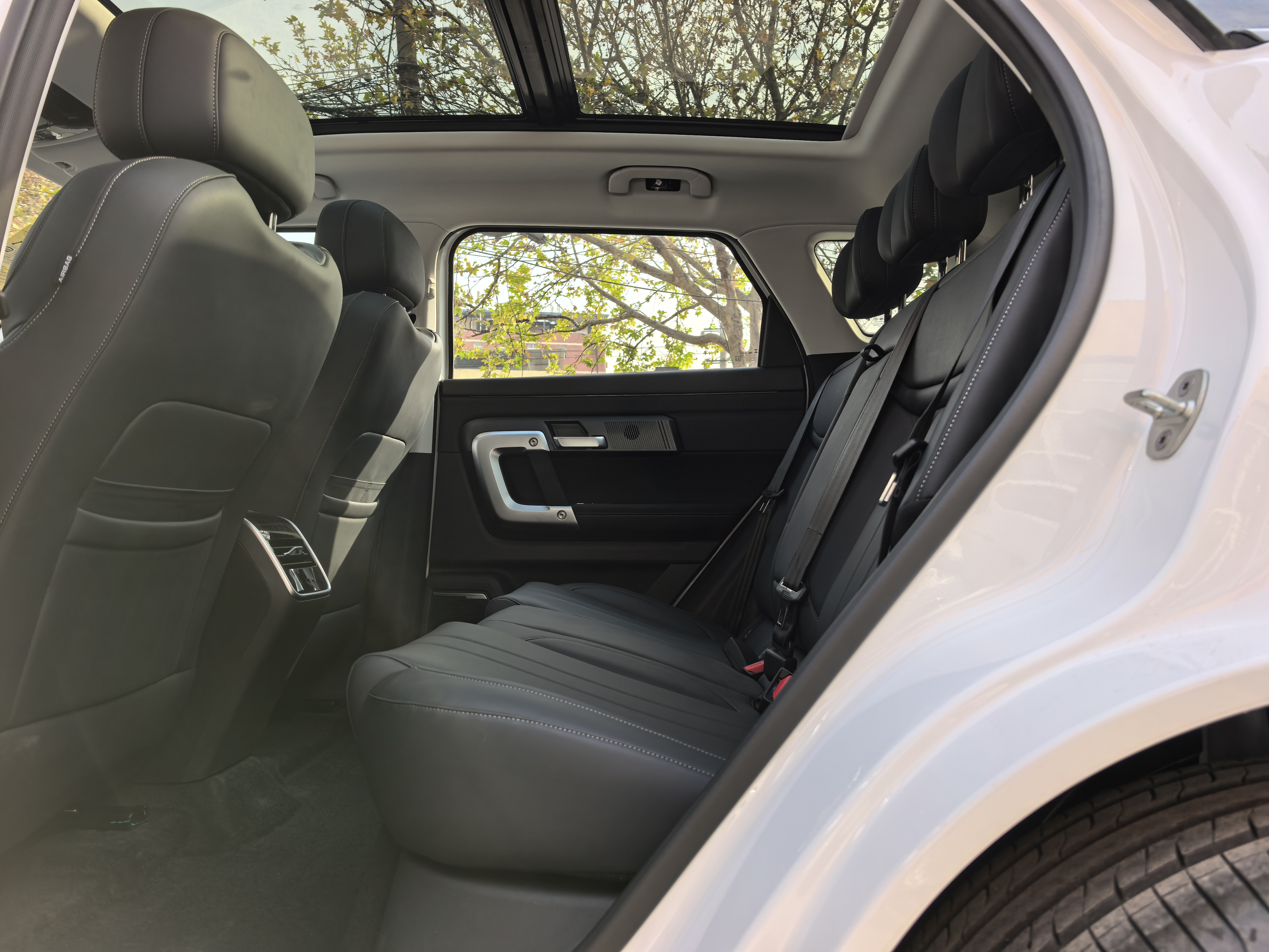 探索06 C-DM 2025 汽车图片 #6